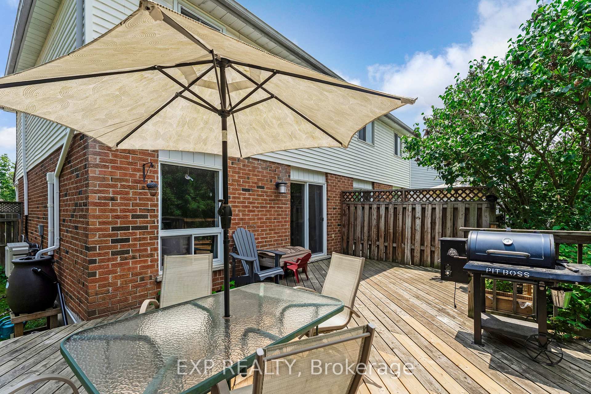 Photo 44 of 50 Highland Crescent, Kitchener — HOMEH