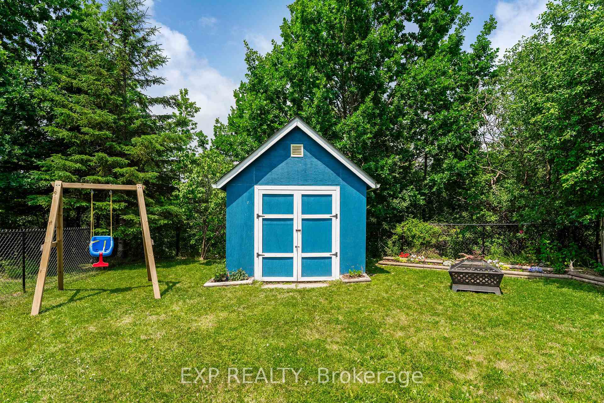 Photo 46 of 50 Highland Crescent, Kitchener — HOMEH