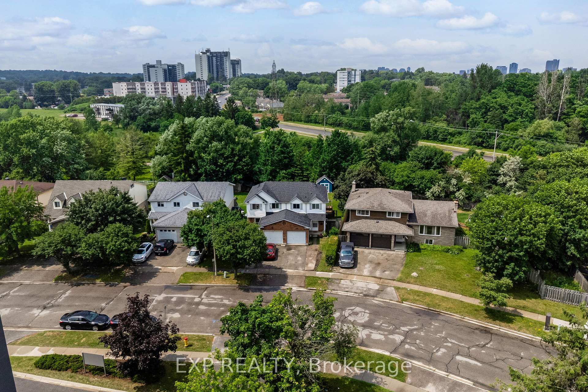 Photo 49 of 50 Highland Crescent, Kitchener — HOMEH