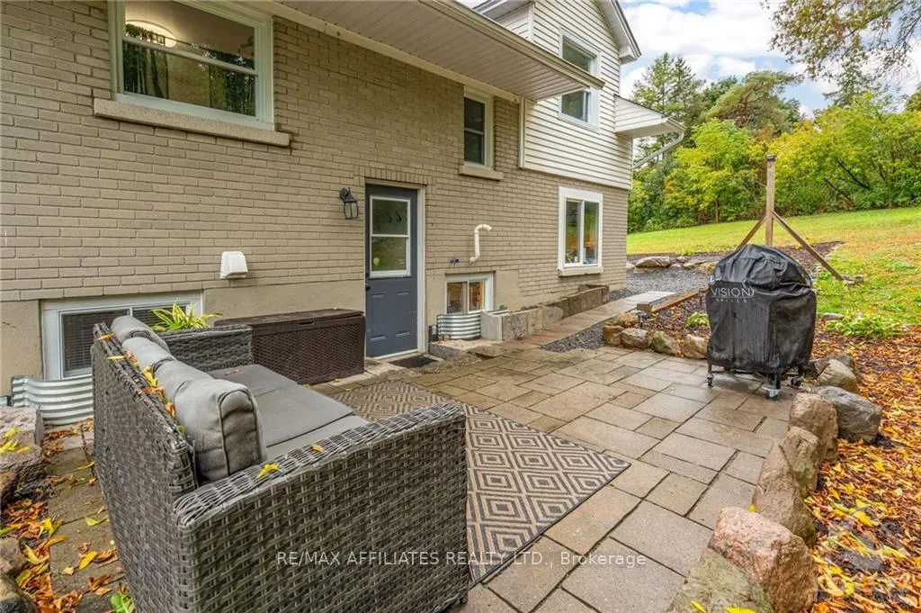 Photo 7 of 5471 North Drive, Ottawa, Manotick Long Island & Nicholls Island — HOMEH