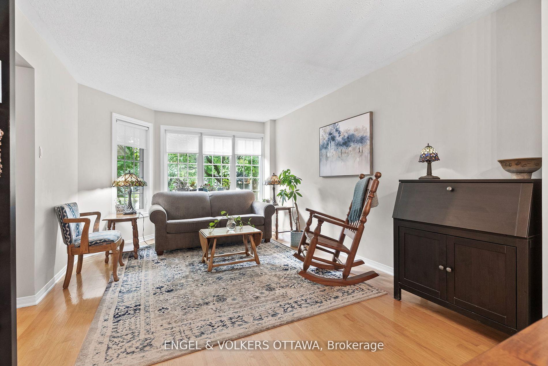 Photo 7 of 51 Emerald Meadows Drive, Ottawa, Kanata - Emerald Meadows/Trailwest — HOMEH