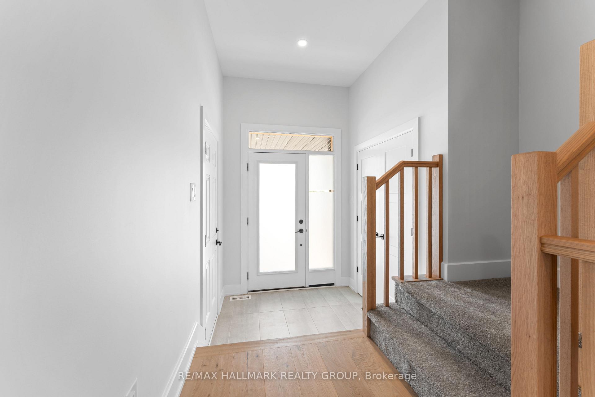 Photo 3 of 104 Ploughshare Road, Ottawa, Kanata - Katimavik — HOMEH