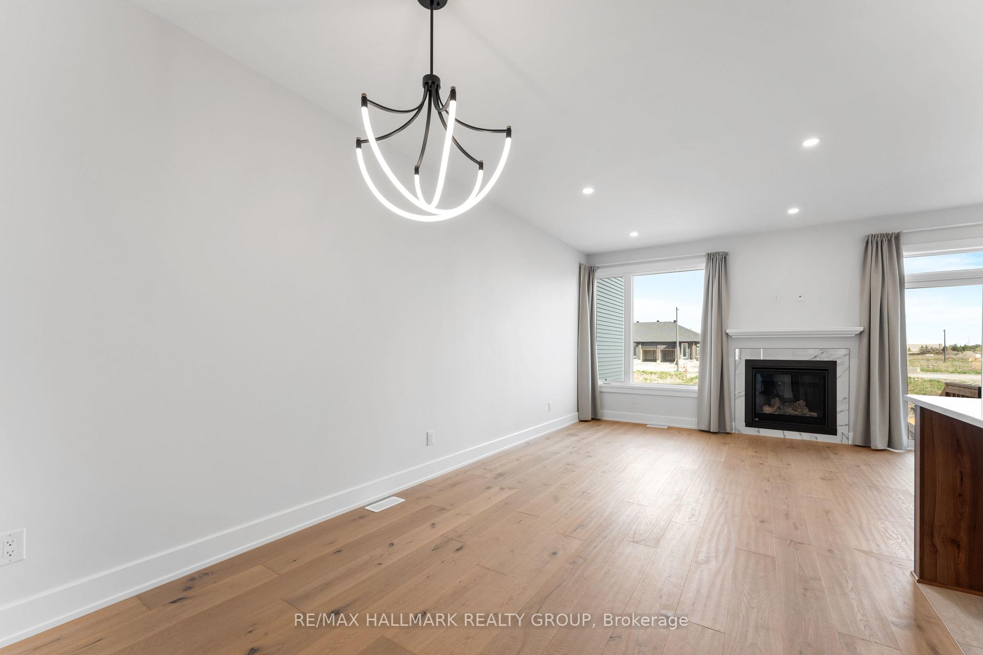 Photo 6 of 104 Ploughshare Road, Ottawa, Kanata - Katimavik — HOMEH