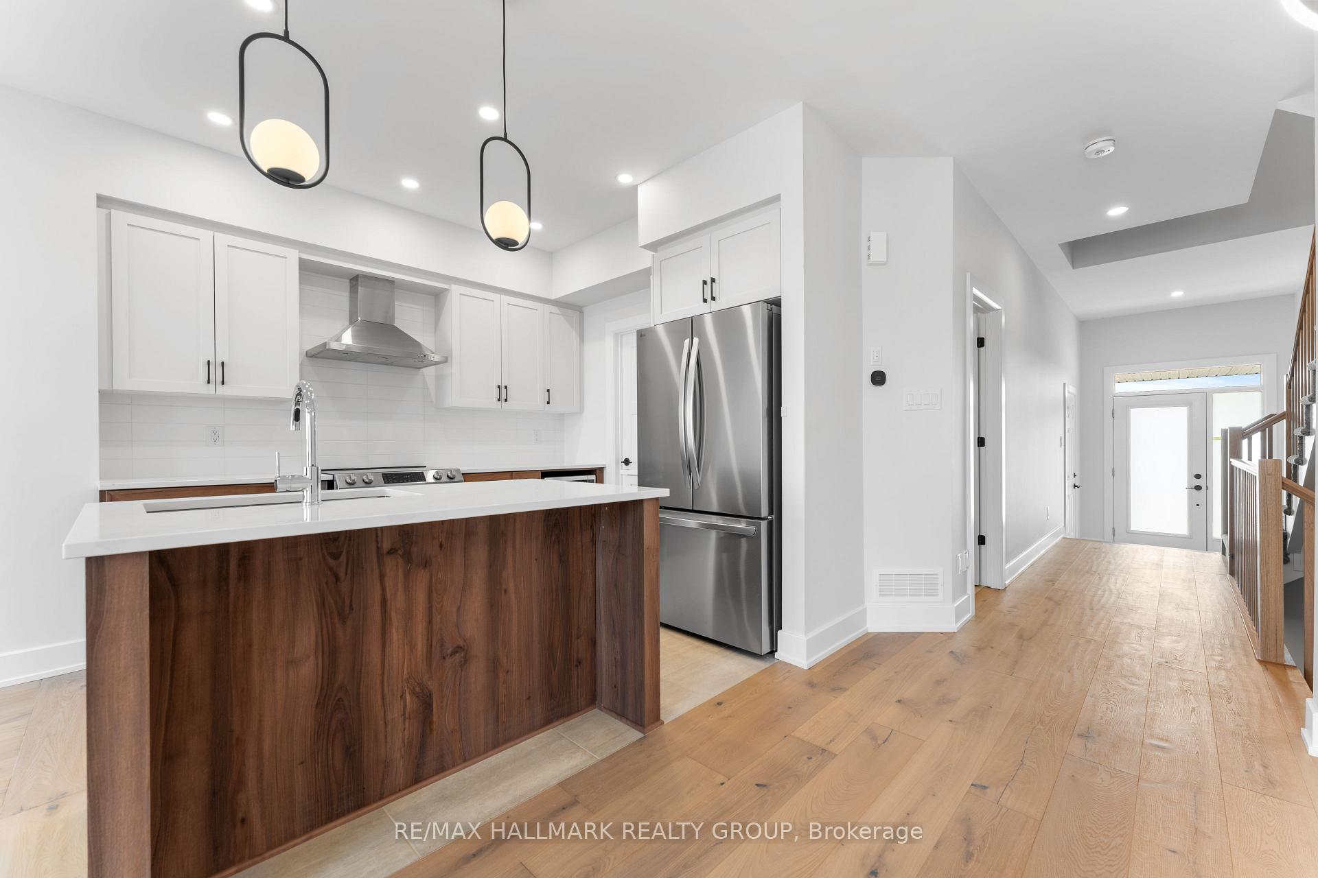 Photo 10 of 104 Ploughshare Road, Ottawa, Kanata - Katimavik — HOMEH