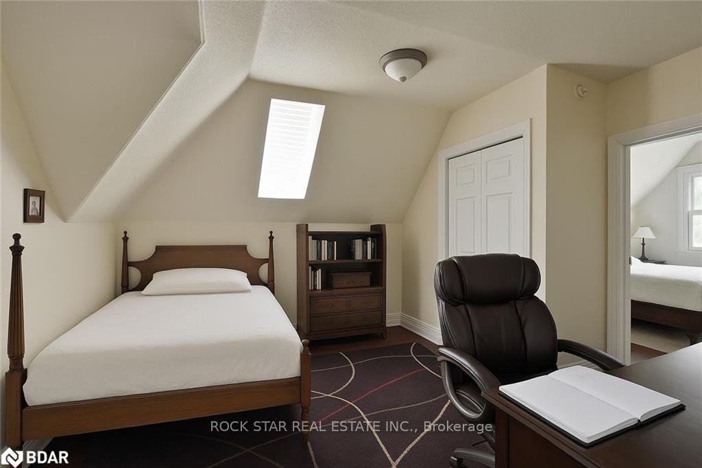 Photo 8 of Unit Main, 319 Queen Street S, Hamilton, Kirkendall — HOMEH