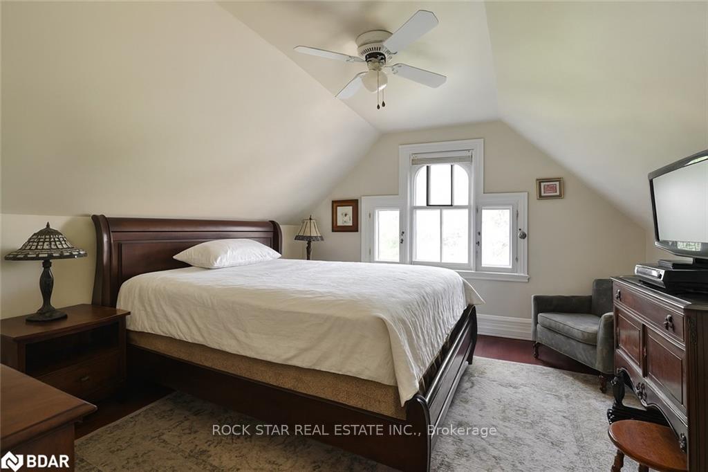 Photo 9 of Unit Main, 319 Queen Street S, Hamilton, Kirkendall — HOMEH