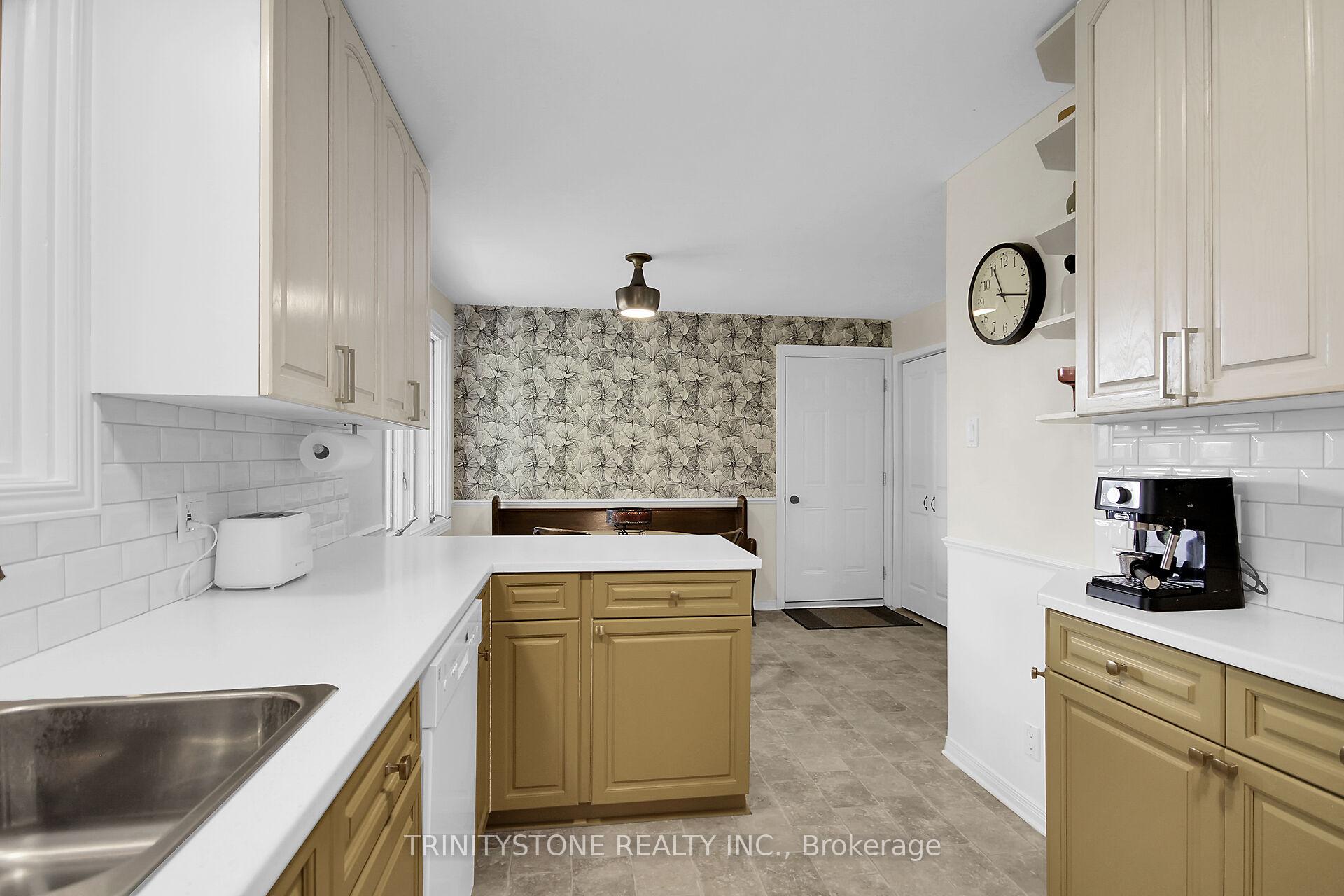 Photo 13 of 6442 First Line Road, Ottawa, Manotick South to Roger Stevens — HOMEH