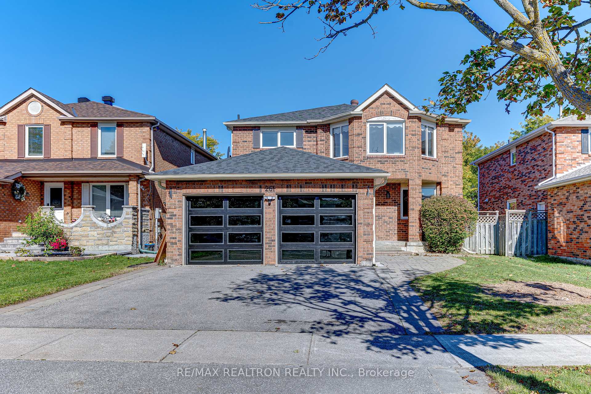 Front of 261 Hollingham Road