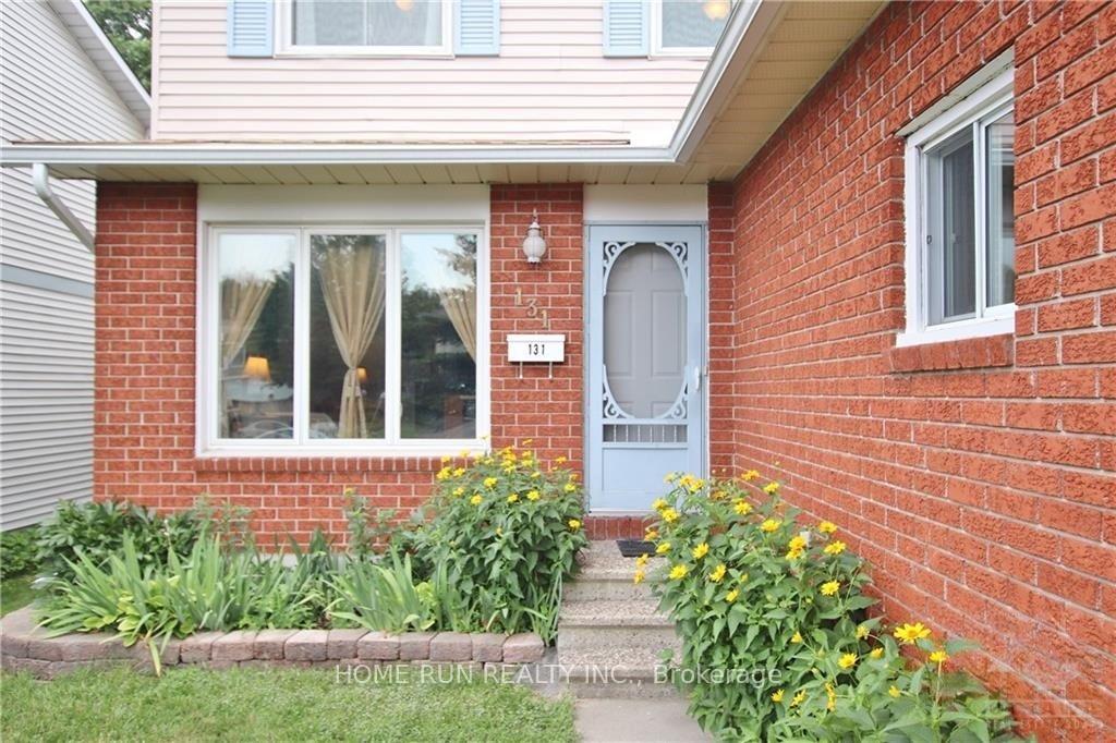 Photo 2 of 131 Shearer Crescent, Ottawa, Kanata - Katimavik — HOMEH