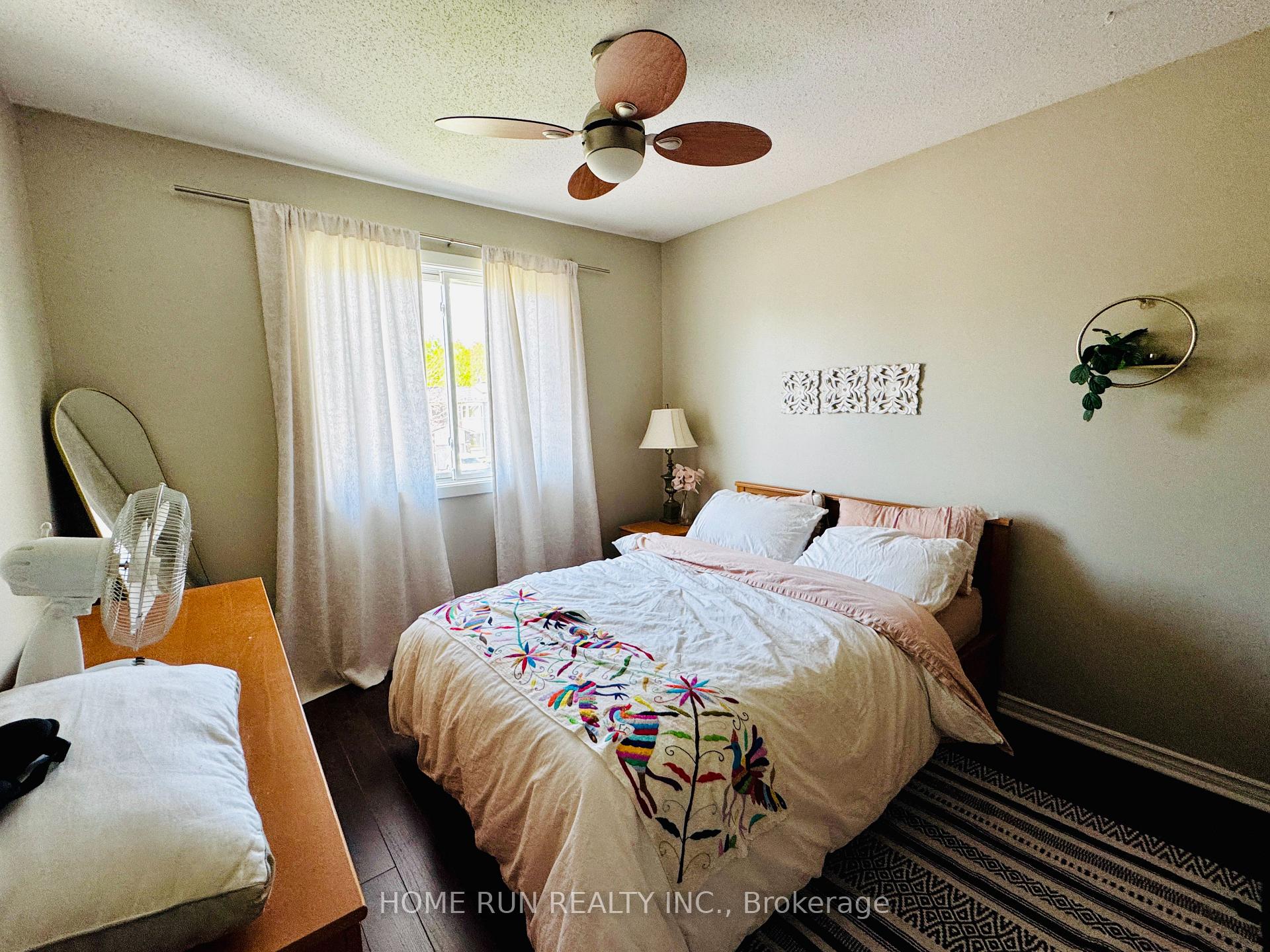 Photo 17 of 131 Shearer Crescent, Ottawa, Kanata - Katimavik — HOMEH