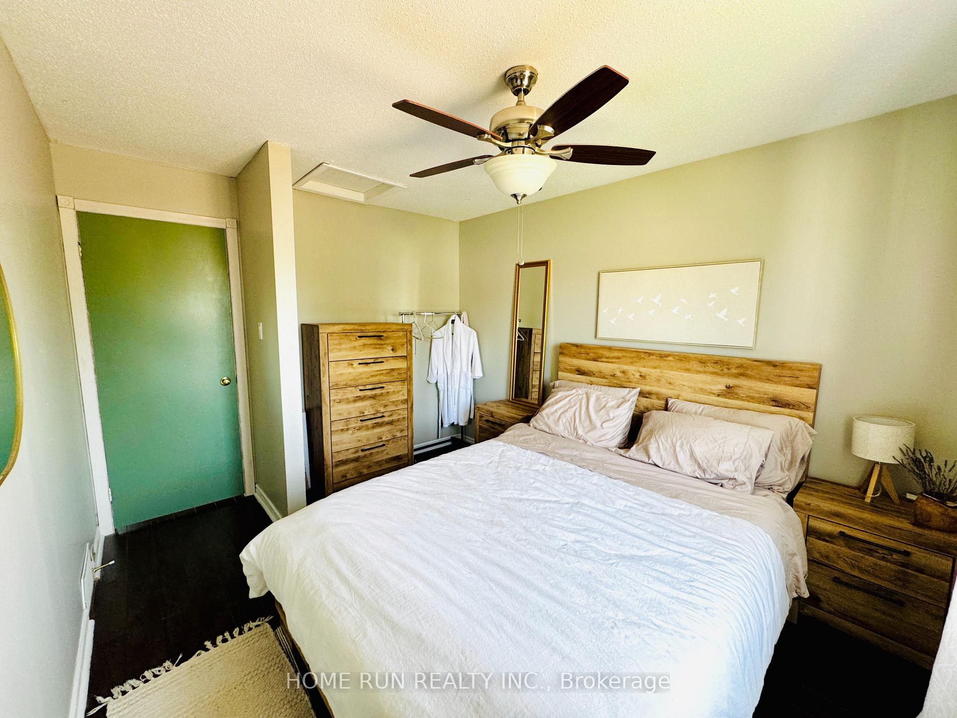 Photo 21 of 131 Shearer Crescent, Ottawa, Kanata - Katimavik — HOMEH