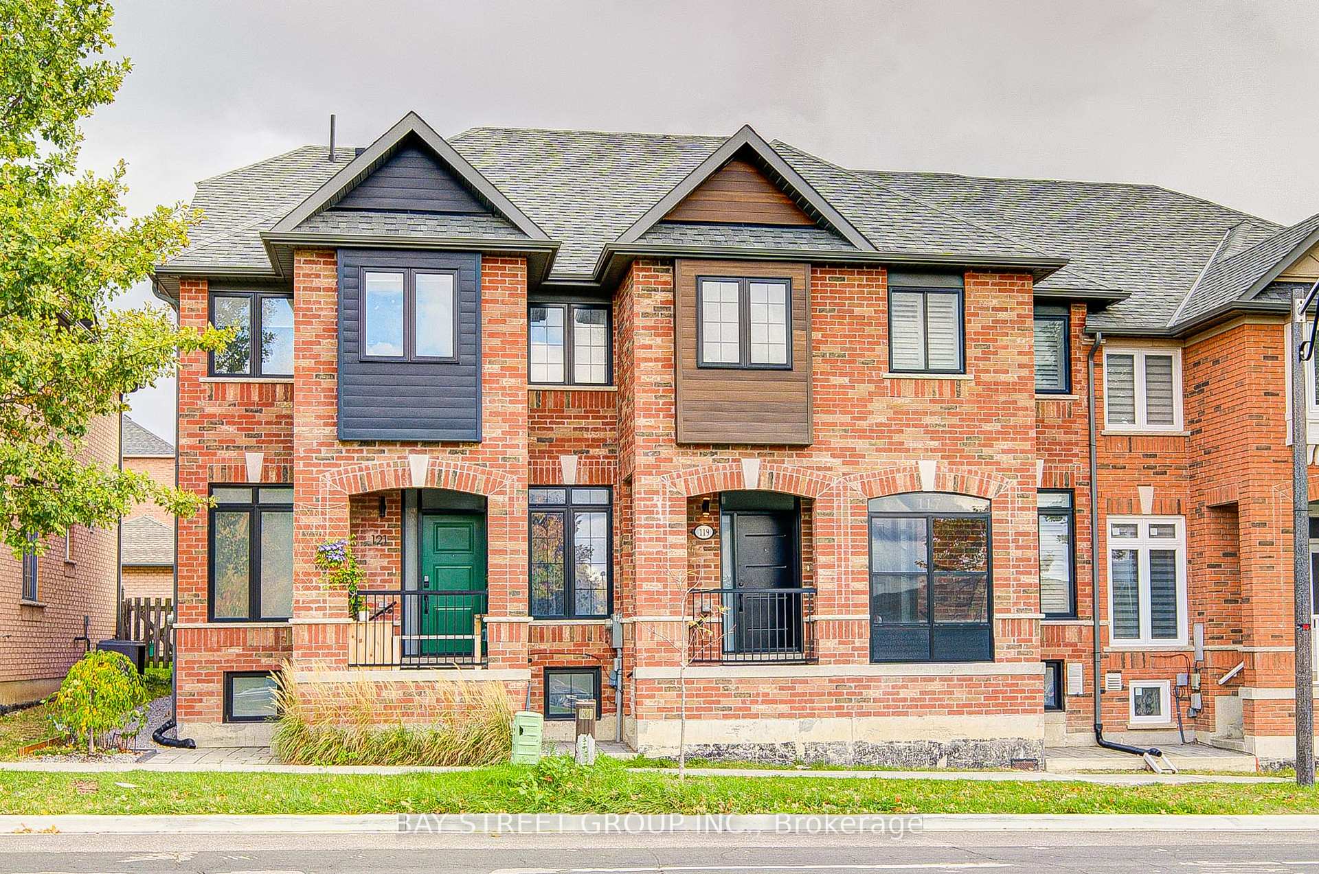 Photo 1 of 119 Bur Oak Avenue, Markham, Berczy — HOMEH