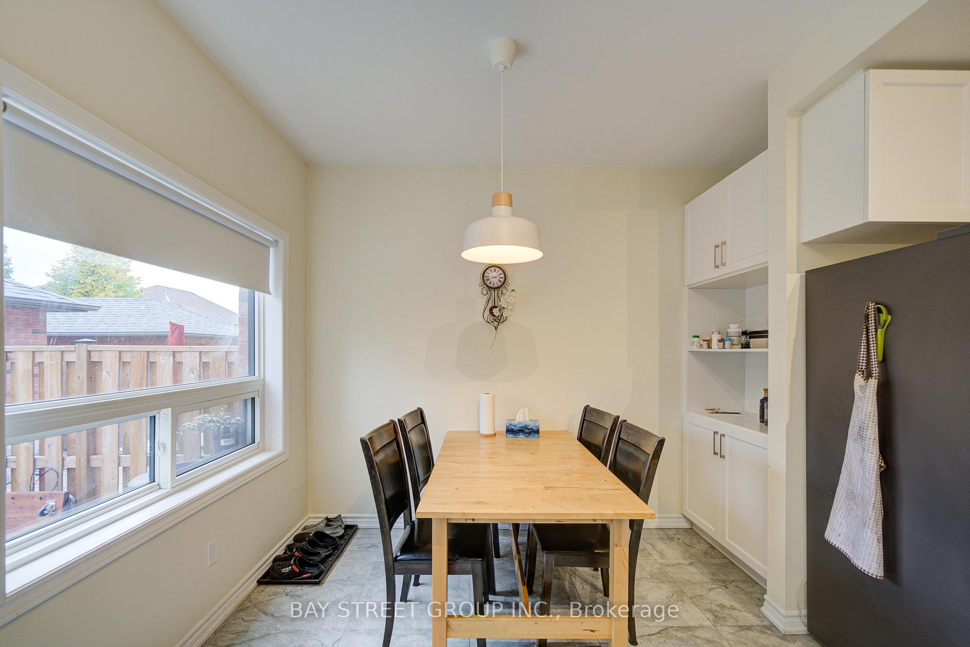 Photo 7 of 119 Bur Oak Avenue, Markham, Berczy — HOMEH