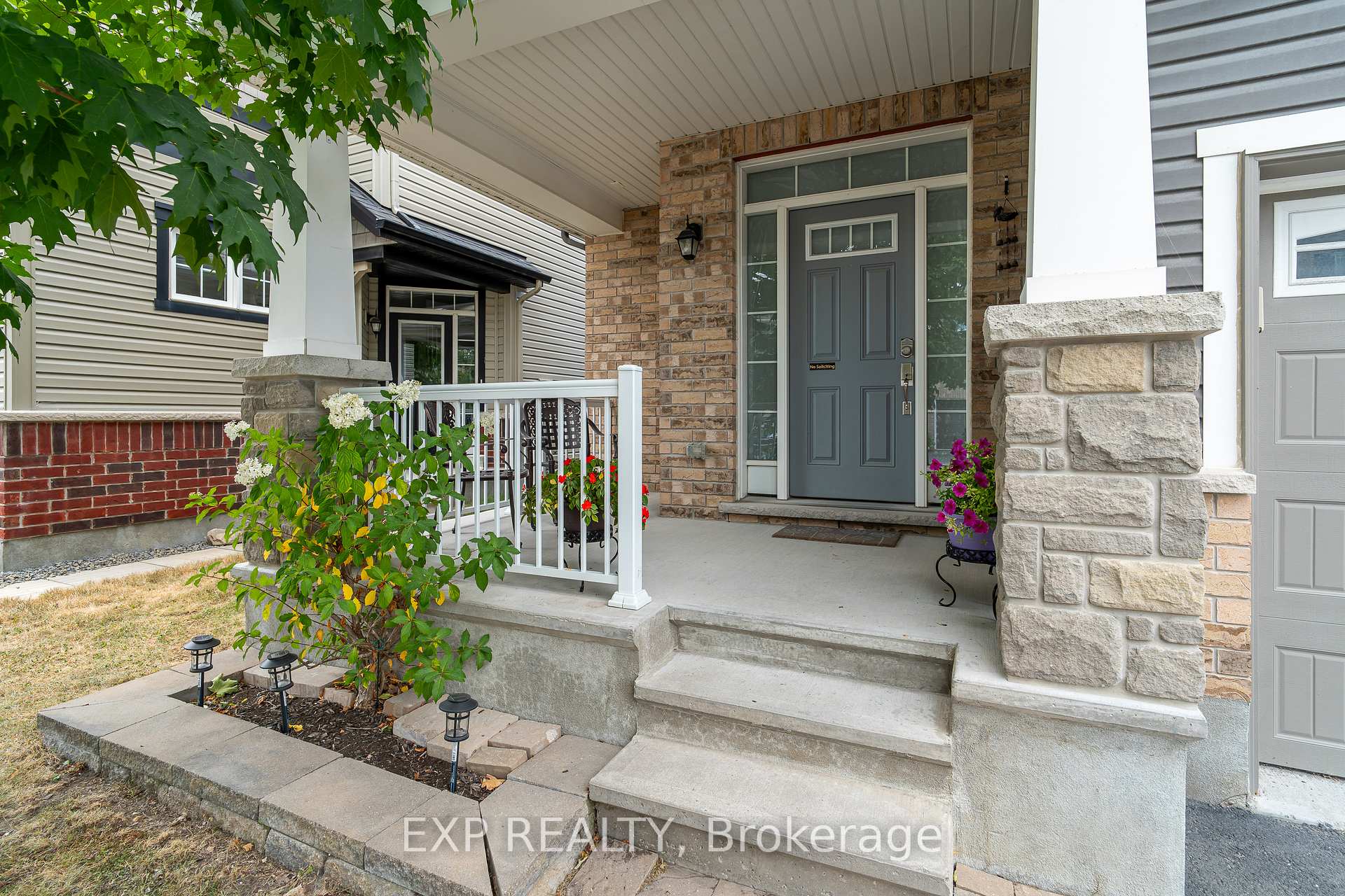 Photo 2 of 25 Solaris Drive, Ottawa, Kanata - Emerald Meadows/Trailwest — HOMEH