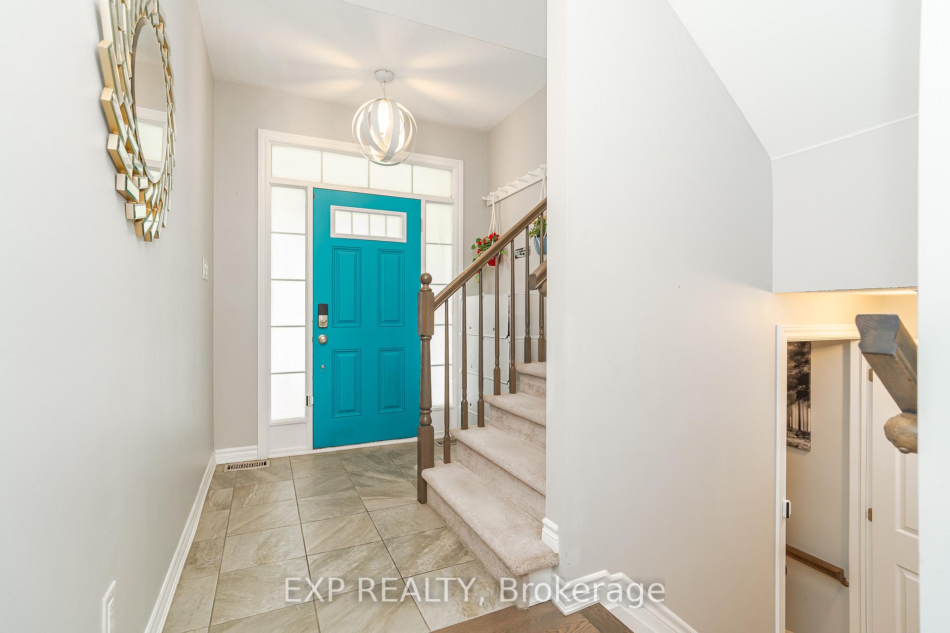 Photo 3 of 25 Solaris Drive, Ottawa, Kanata - Emerald Meadows/Trailwest — HOMEH