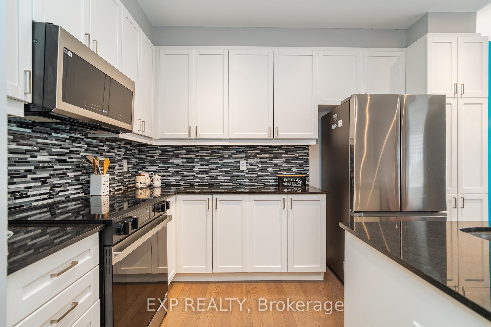 Photo 7 of 25 Solaris Drive, Ottawa, Kanata - Emerald Meadows/Trailwest — HOMEH