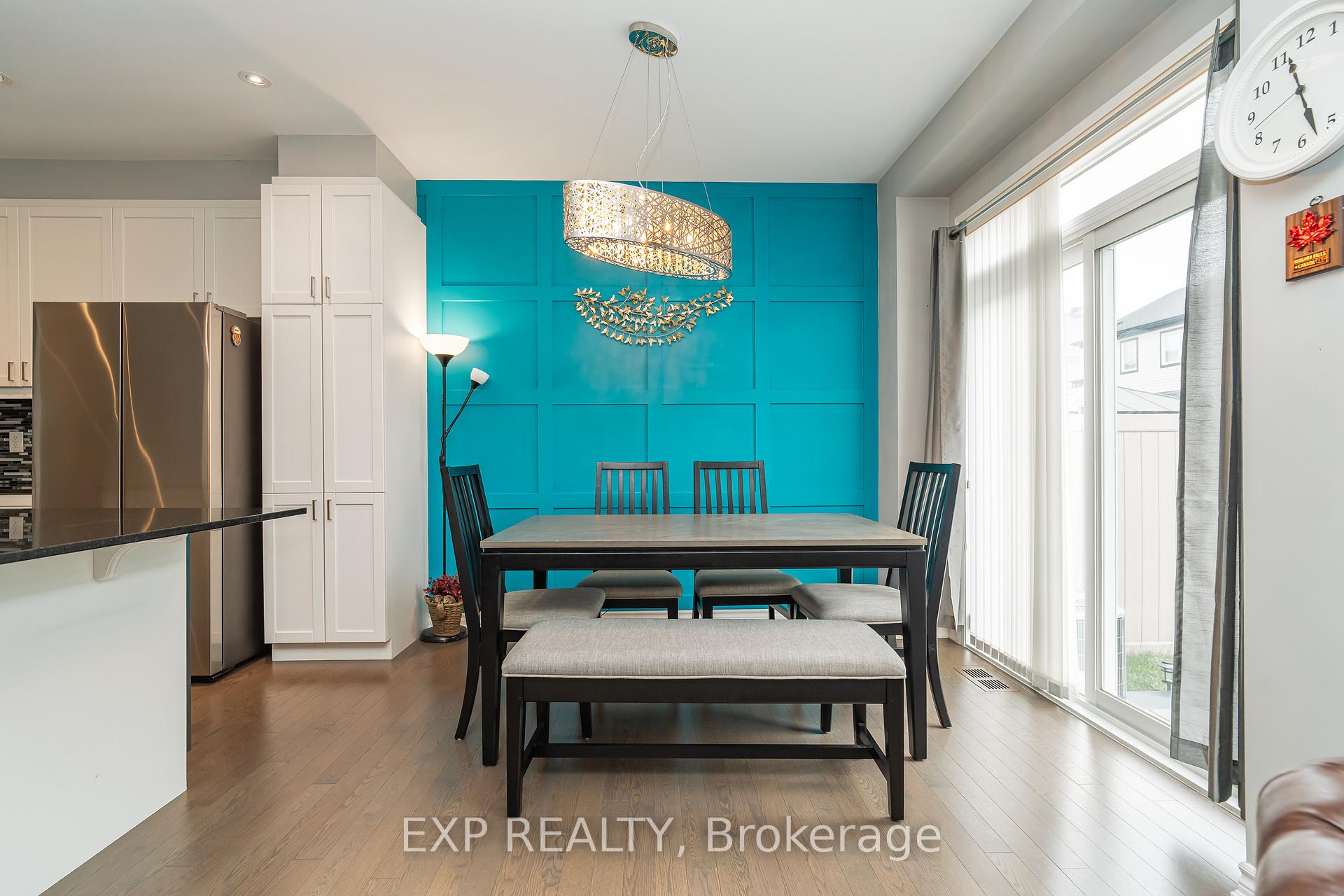 Photo 10 of 25 Solaris Drive, Ottawa, Kanata - Emerald Meadows/Trailwest — HOMEH