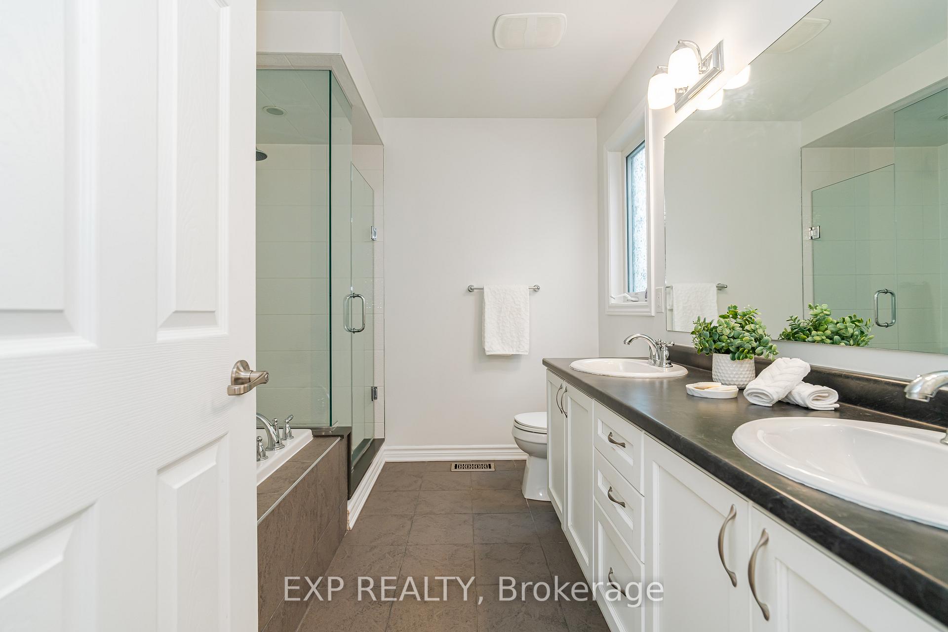Photo 23 of 25 Solaris Drive, Ottawa, Kanata - Emerald Meadows/Trailwest — HOMEH