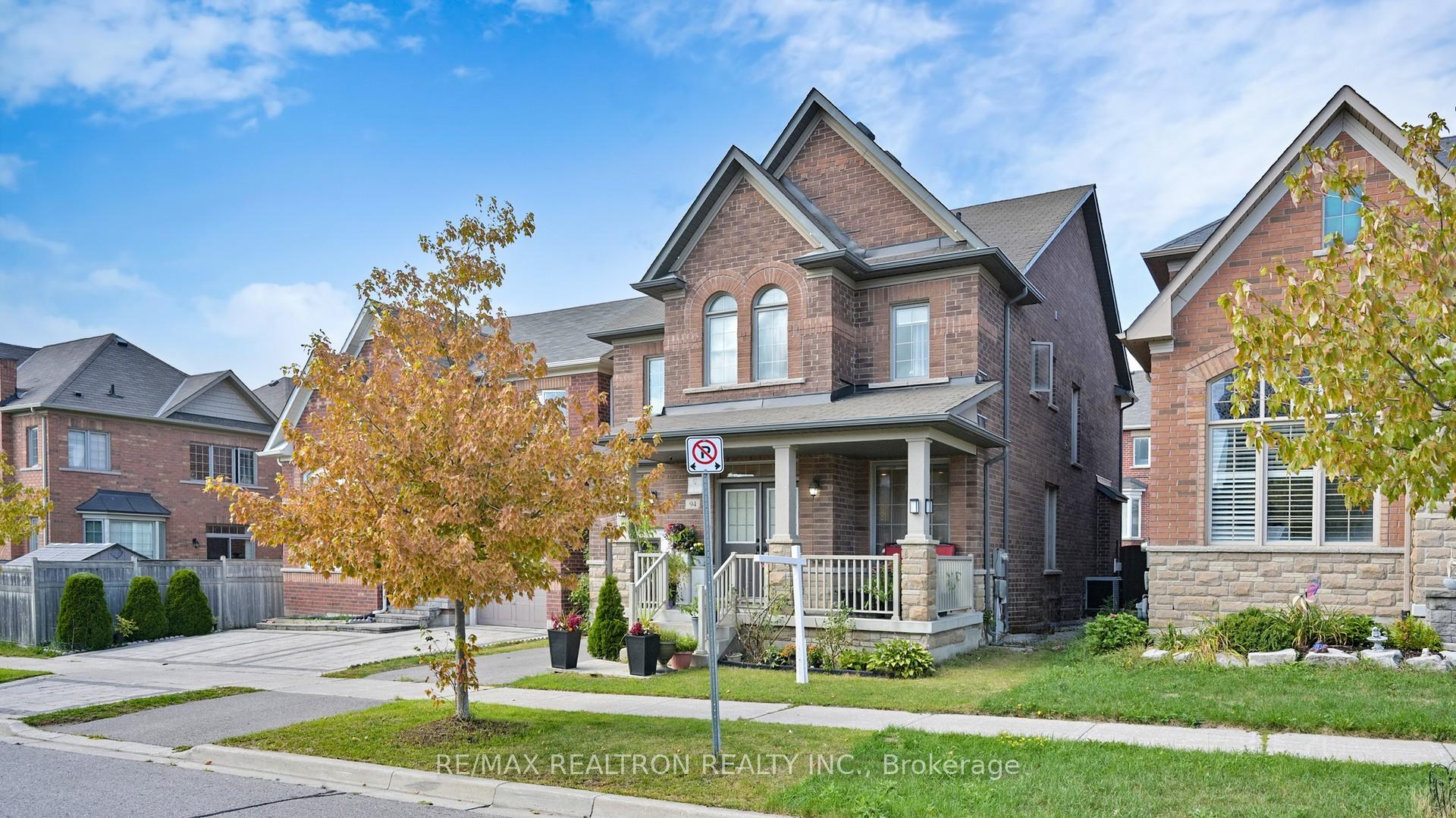 Photo 3 of 94 Henry Bauer Avenue, Markham, Berczy — HOMEH
