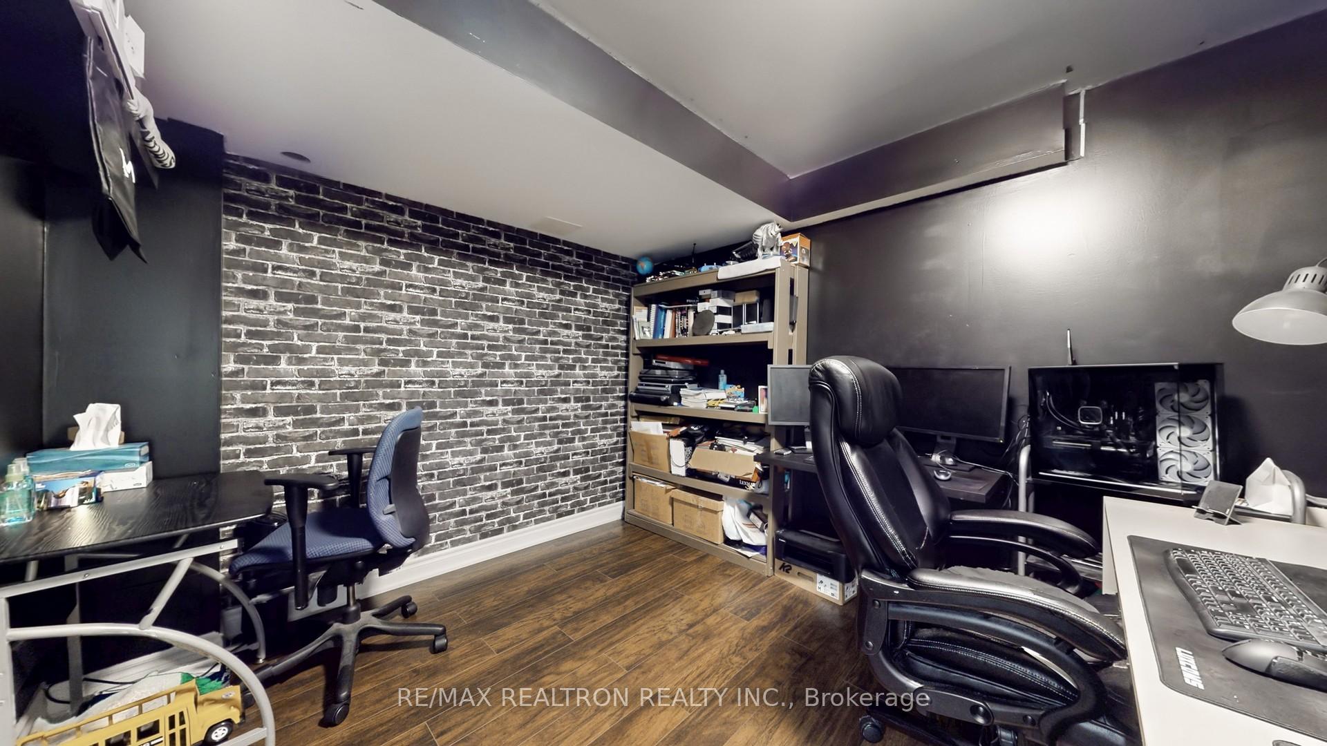 Photo 44 of 94 Henry Bauer Avenue, Markham, Berczy — HOMEH