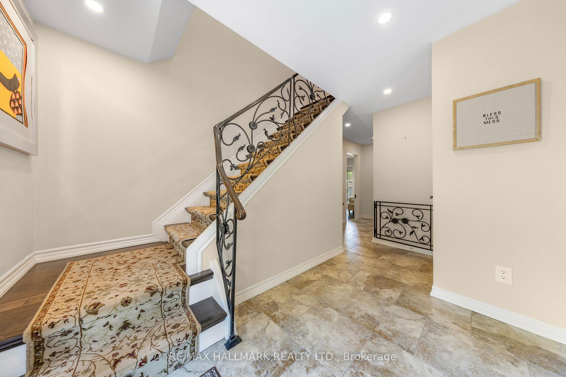 Photo 5 of 134 Romfield Circuit, Markham, Royal Orchard — HOMEH