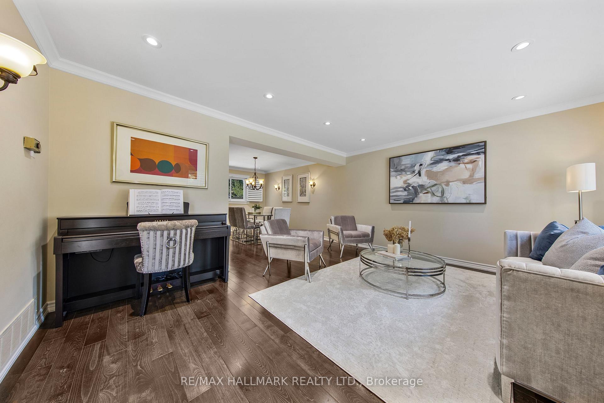 Photo 7 of 134 Romfield Circuit, Markham, Royal Orchard — HOMEH
