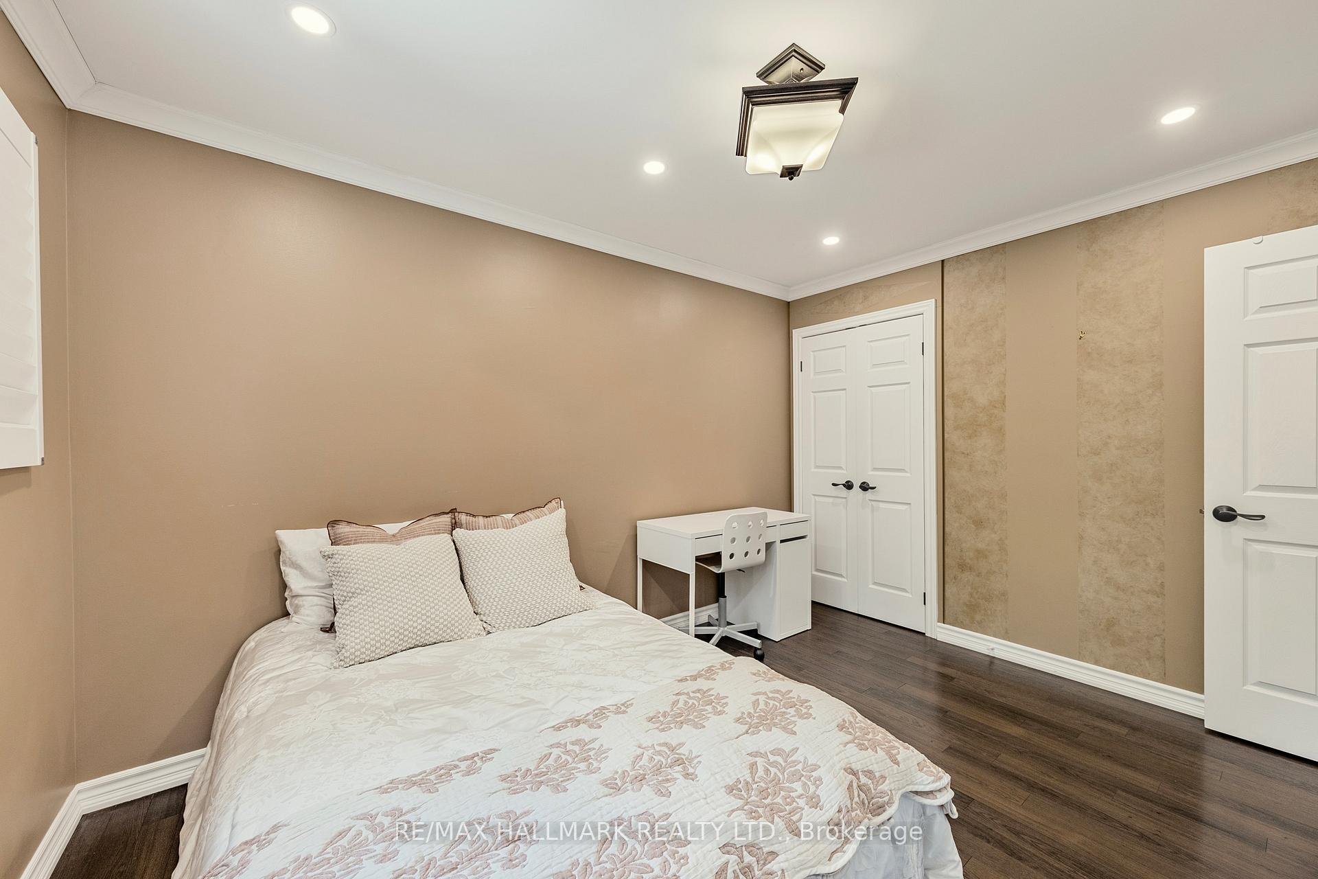 Photo 32 of 134 Romfield Circuit, Markham, Royal Orchard — HOMEH