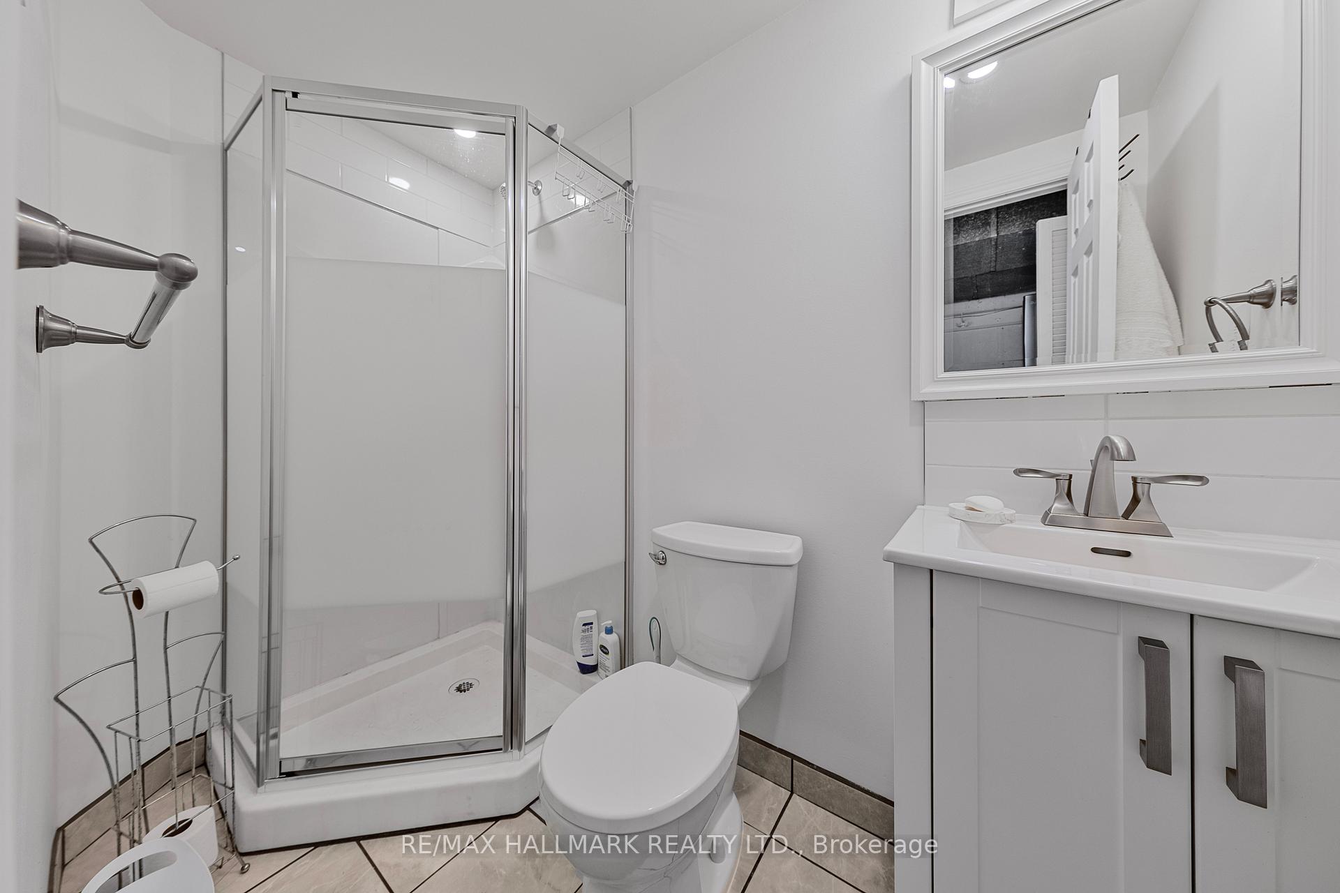 Photo 35 of 134 Romfield Circuit, Markham, Royal Orchard — HOMEH