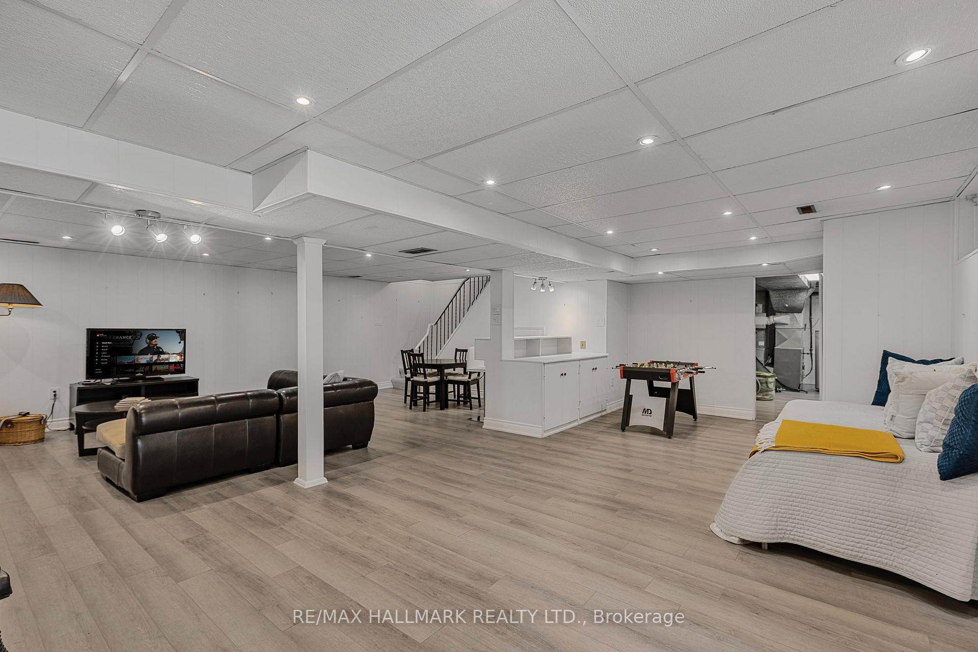 Photo 38 of 134 Romfield Circuit, Markham, Royal Orchard — HOMEH
