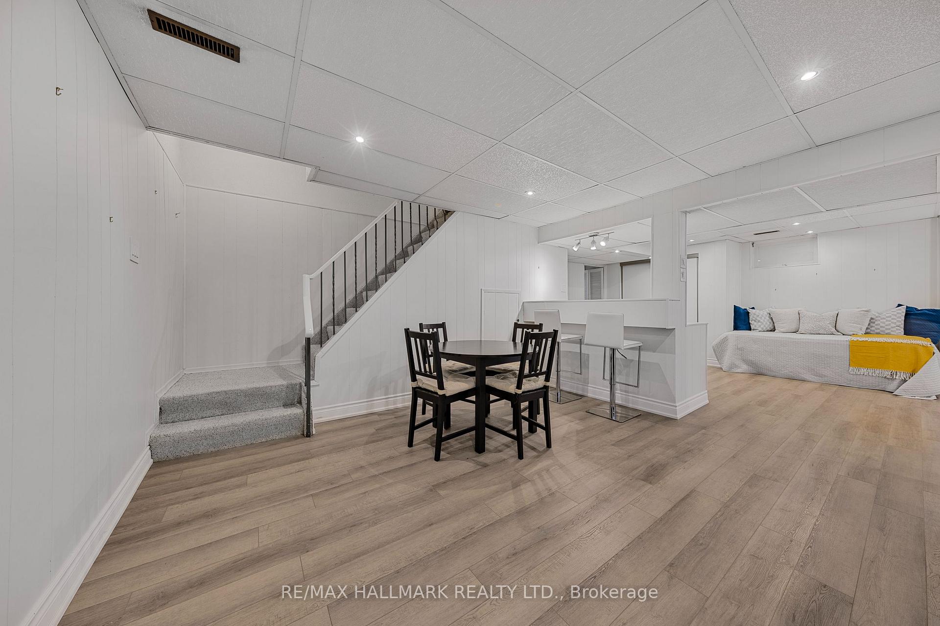 Photo 39 of 134 Romfield Circuit, Markham, Royal Orchard — HOMEH