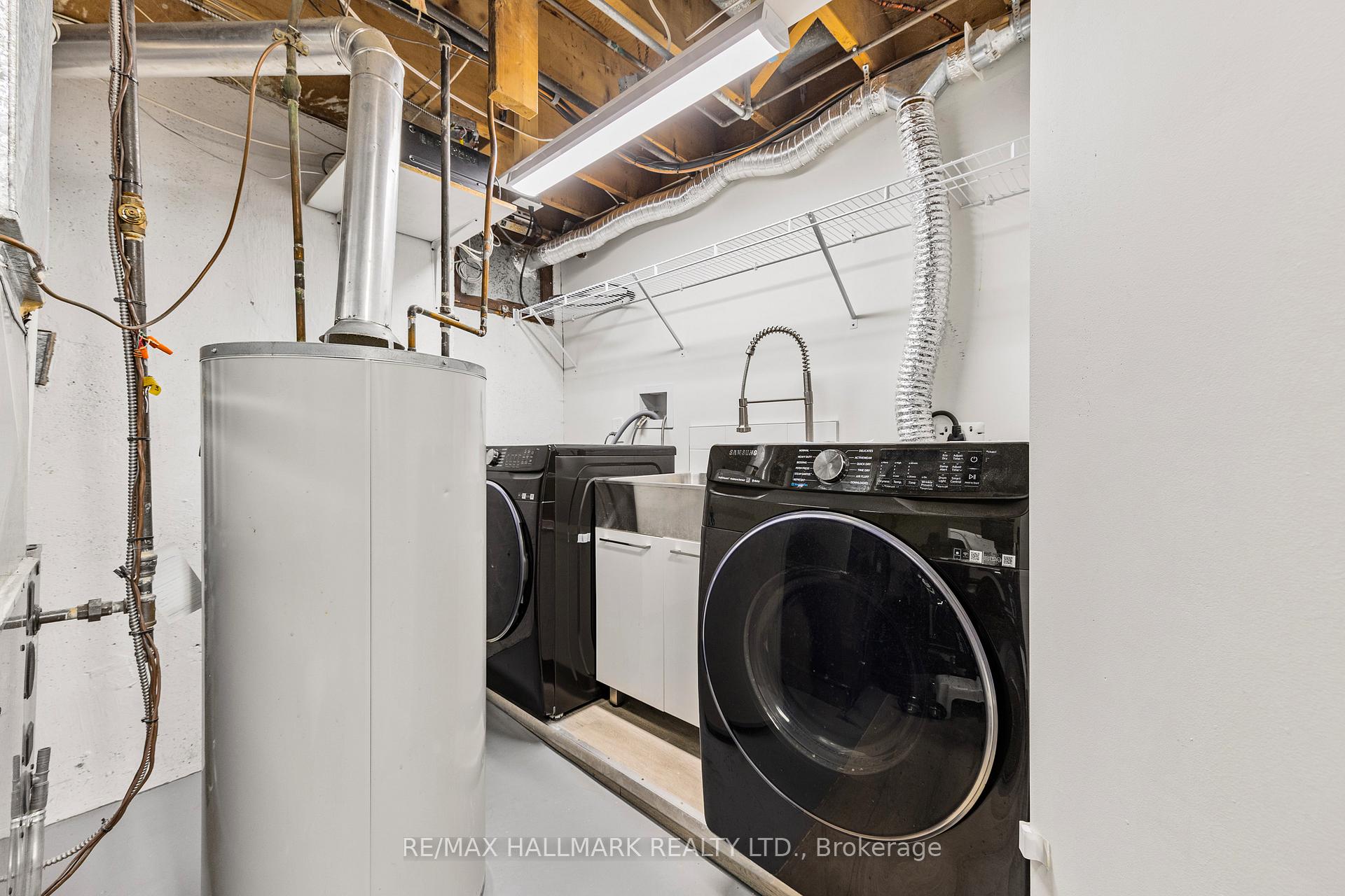 Photo 43 of 134 Romfield Circuit, Markham, Royal Orchard — HOMEH