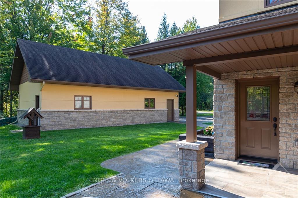 Photo 14 of 2450 River Road, Ottawa, Manotick East to Manotick Station — HOMEH