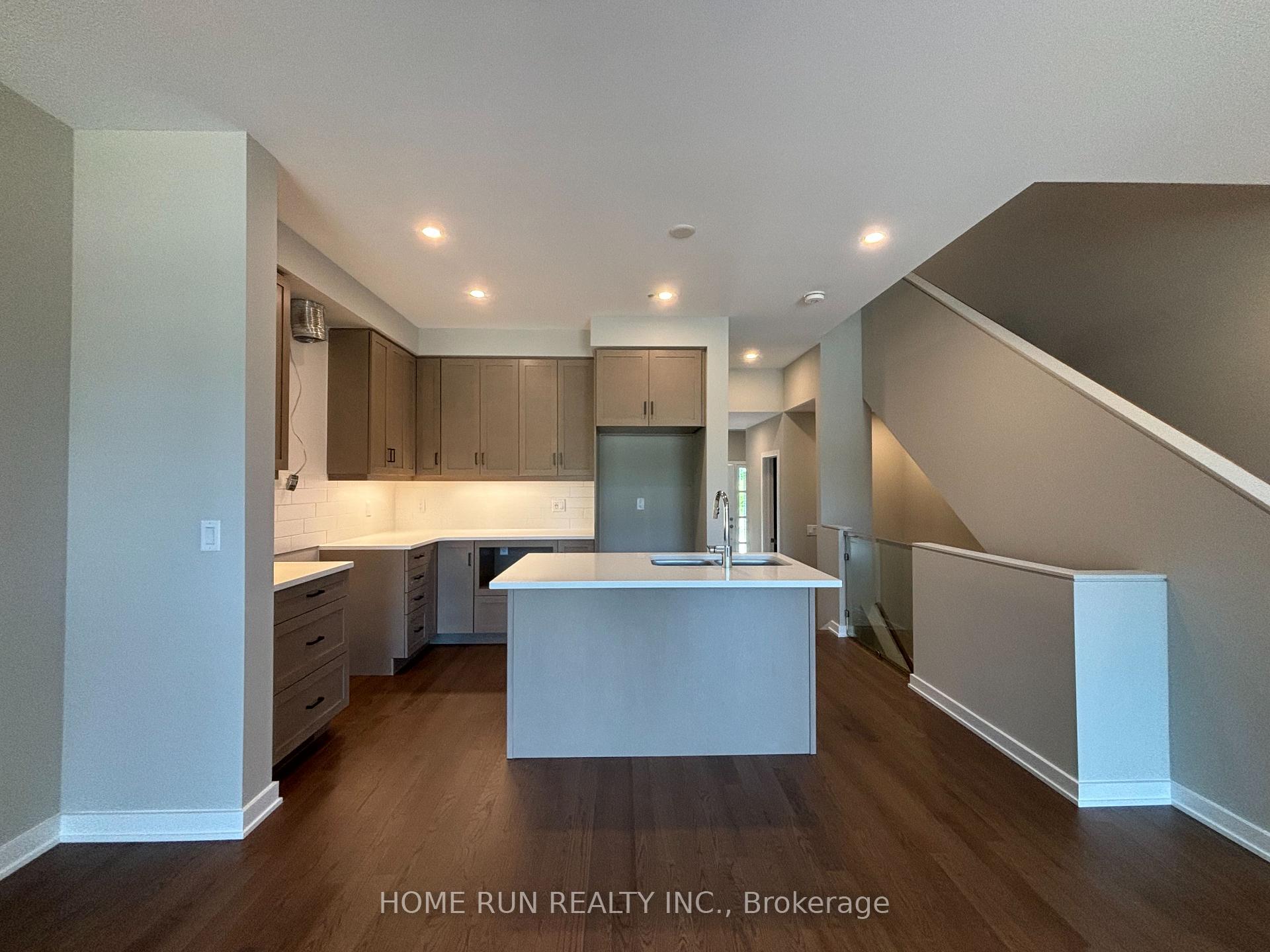 Photo 6 of 1074 Kitigan Grove, Ottawa, Kanata - Kanata Lakes/Heritage Hills — HOMEH