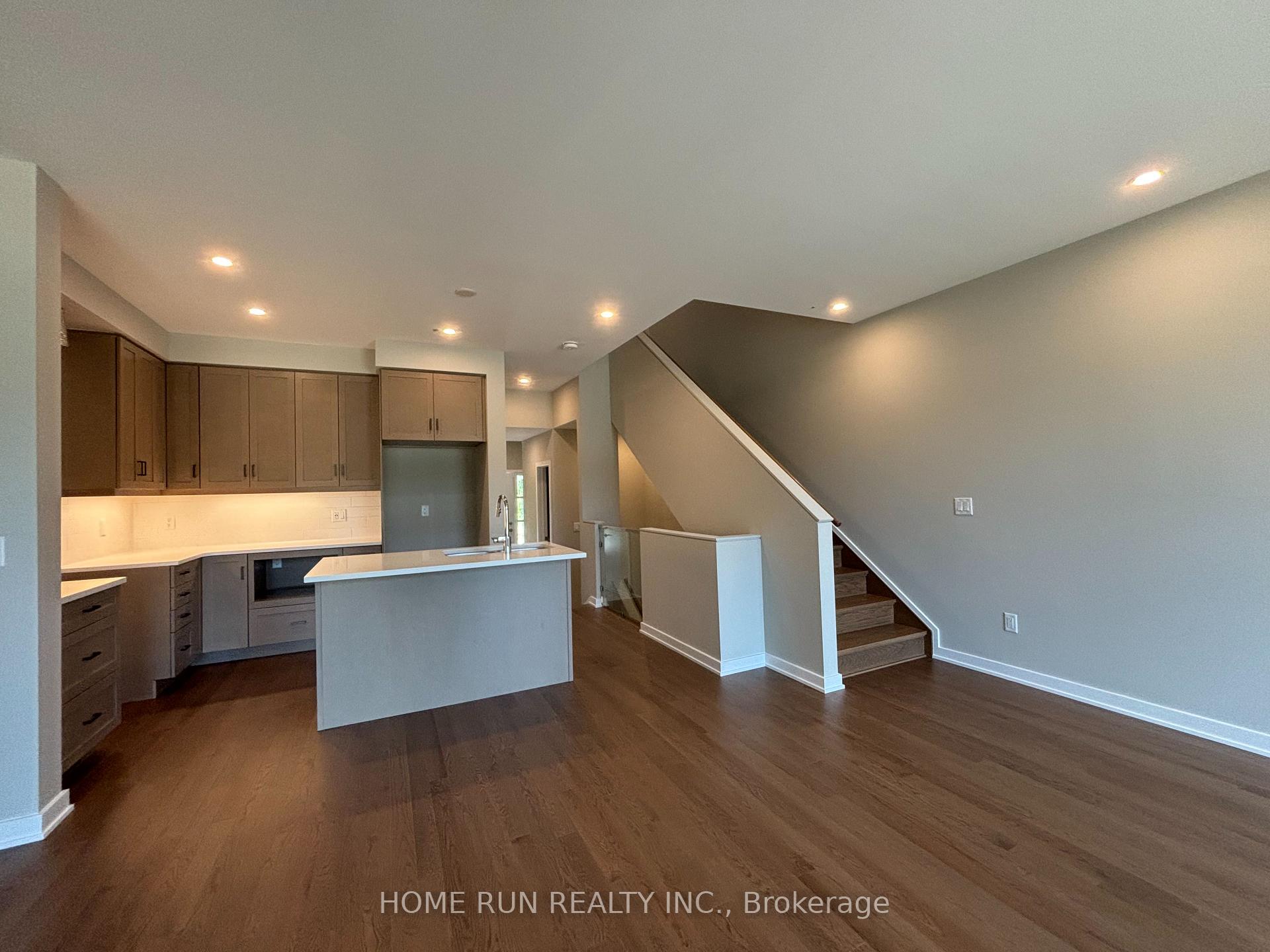 Photo 7 of 1074 Kitigan Grove, Ottawa, Kanata - Kanata Lakes/Heritage Hills — HOMEH