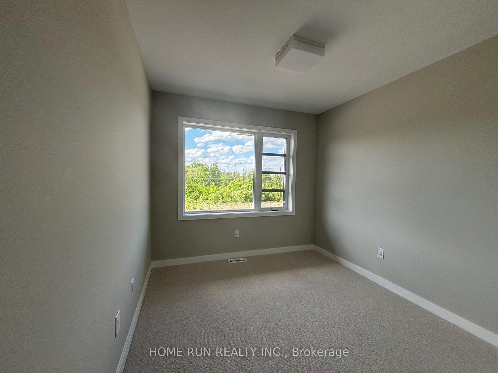 Photo 18 of 1074 Kitigan Grove, Ottawa, Kanata - Kanata Lakes/Heritage Hills — HOMEH