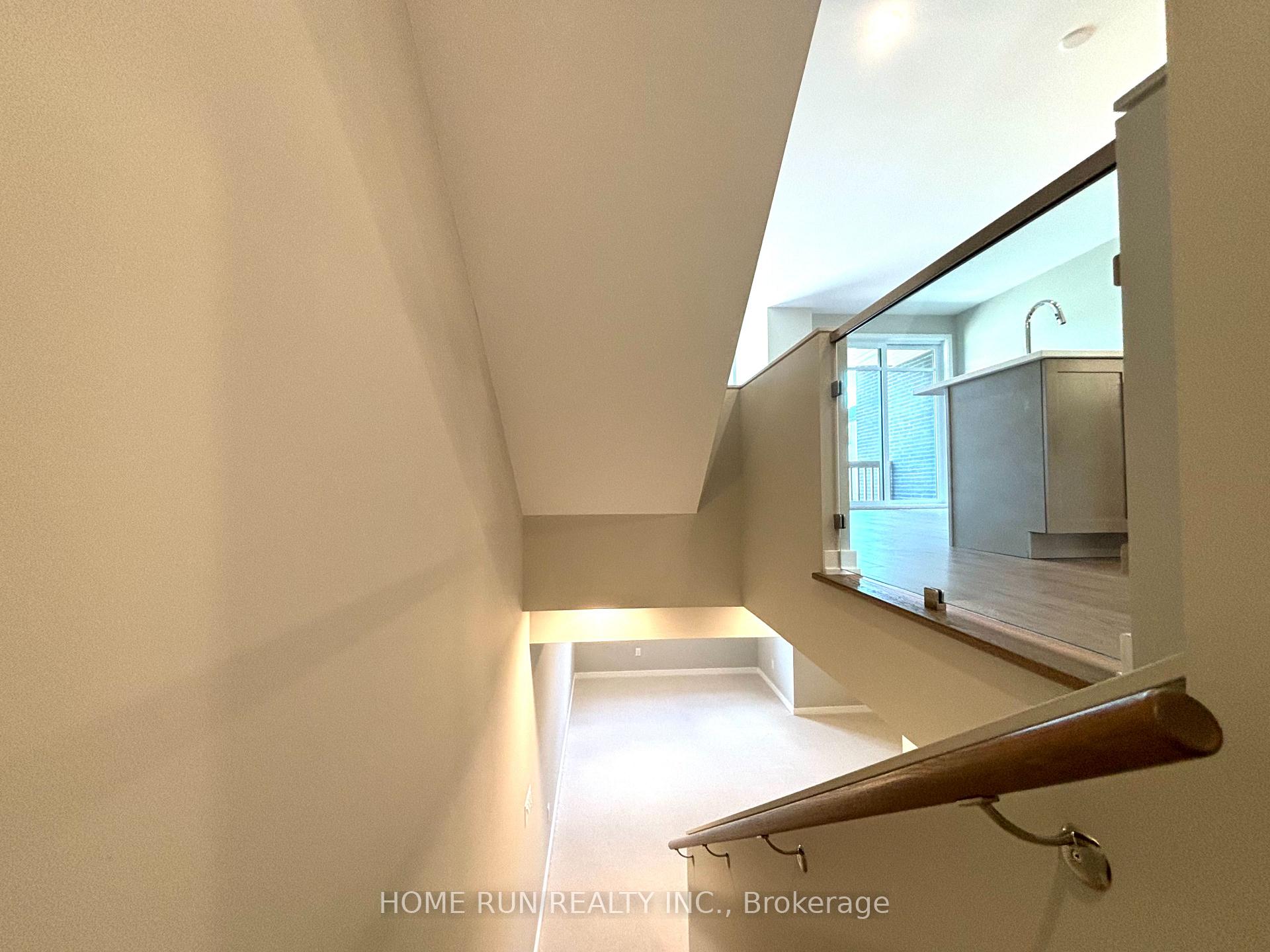 Photo 24 of 1074 Kitigan Grove, Ottawa, Kanata - Kanata Lakes/Heritage Hills — HOMEH