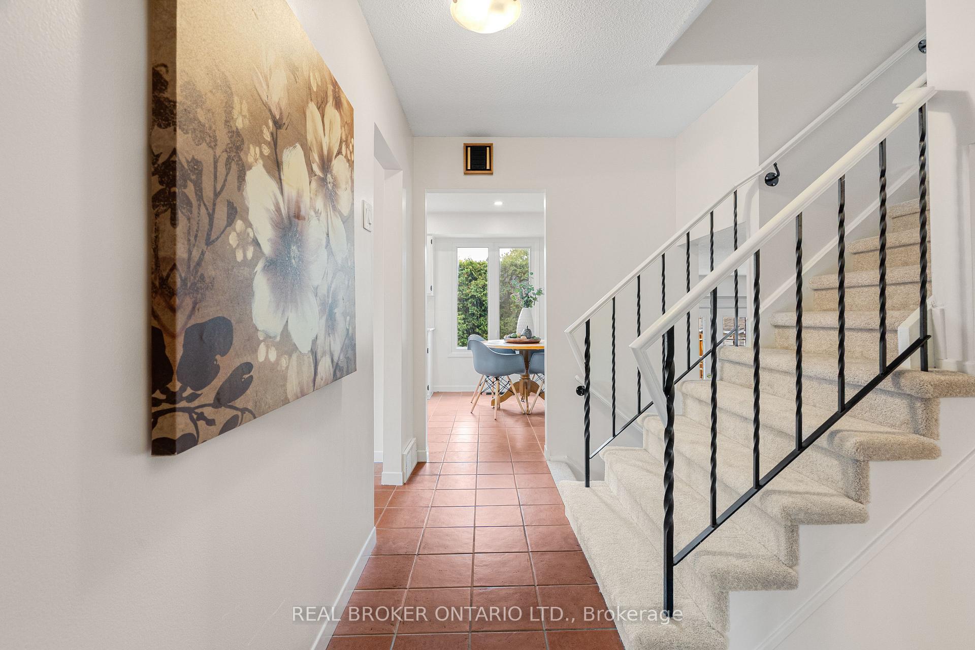 Photo 9 of 62 Herschel Crescent, Ottawa, Kanata - Katimavik — HOMEH