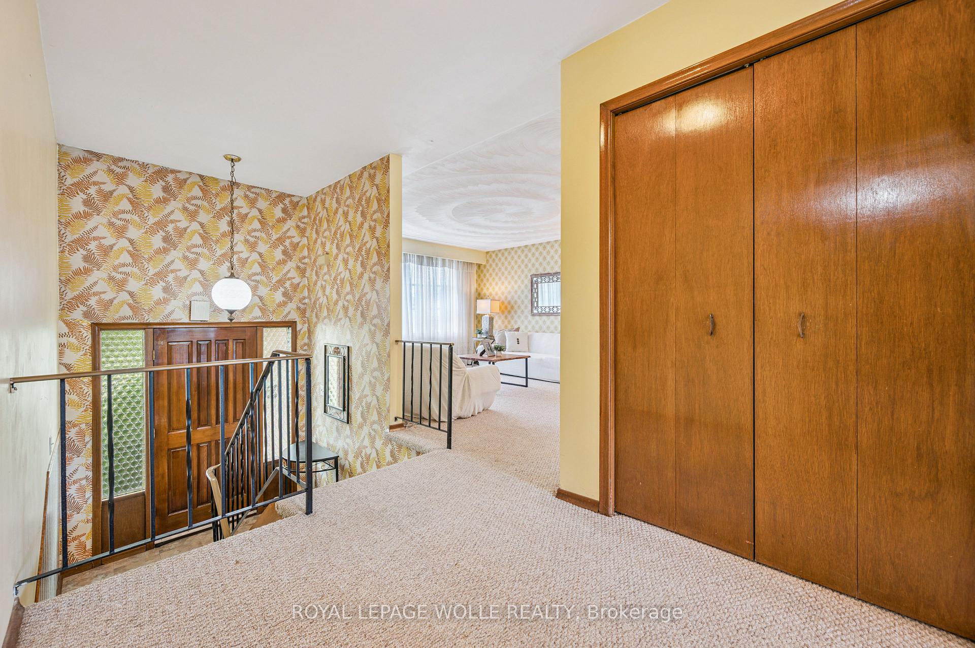 Photo 6 of 215 Westheights Drive, Kitchener — HOMEH
