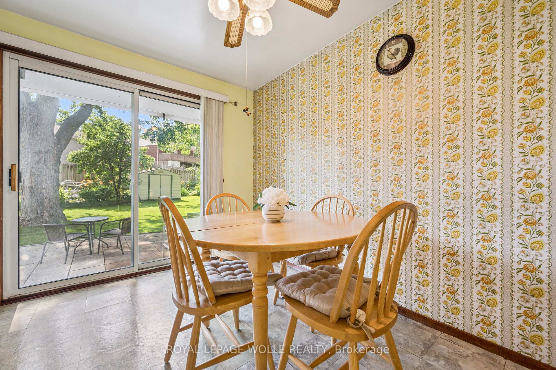 Photo 11 of 215 Westheights Drive, Kitchener — HOMEH