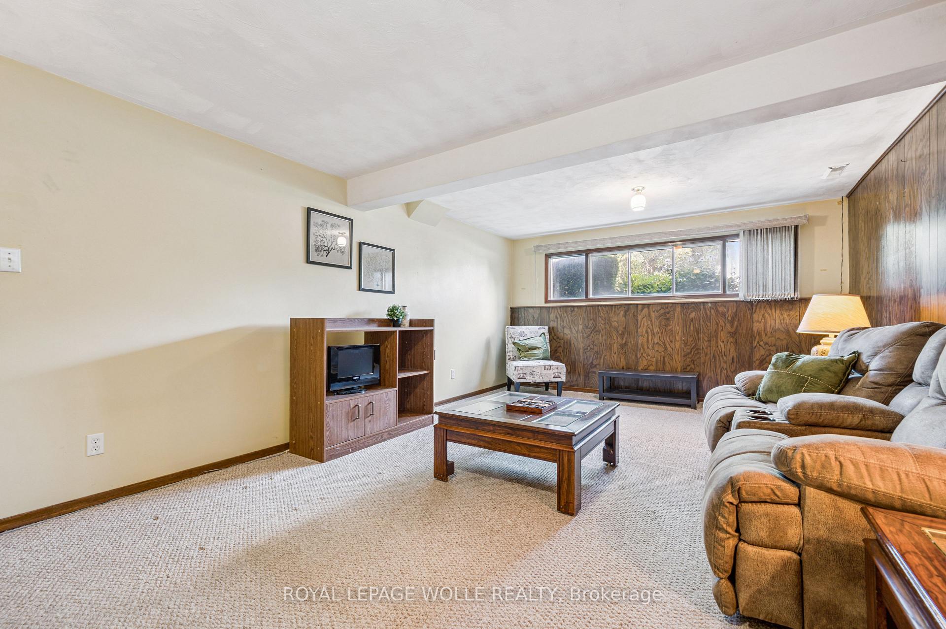 Photo 27 of 215 Westheights Drive, Kitchener — HOMEH