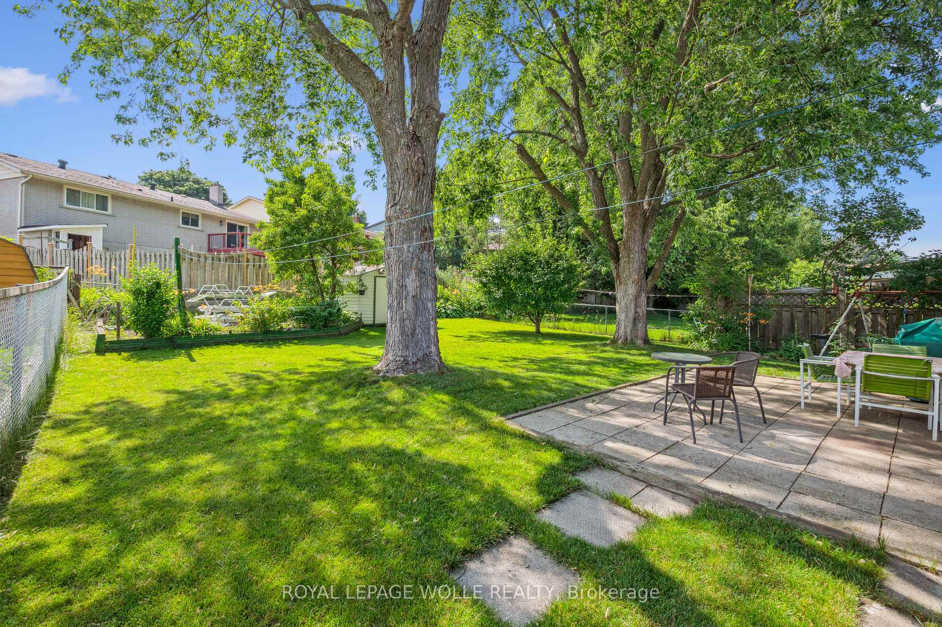 Photo 30 of 215 Westheights Drive, Kitchener — HOMEH