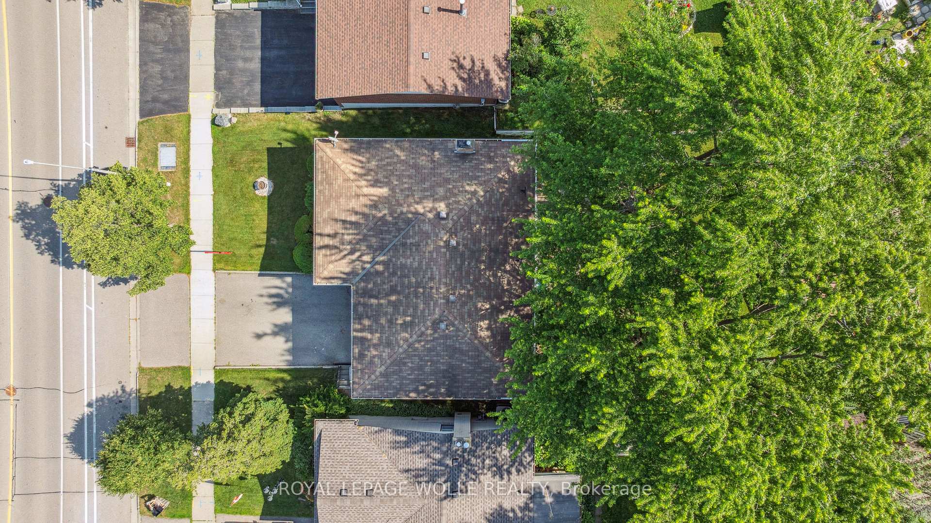 Photo 37 of 215 Westheights Drive, Kitchener — HOMEH