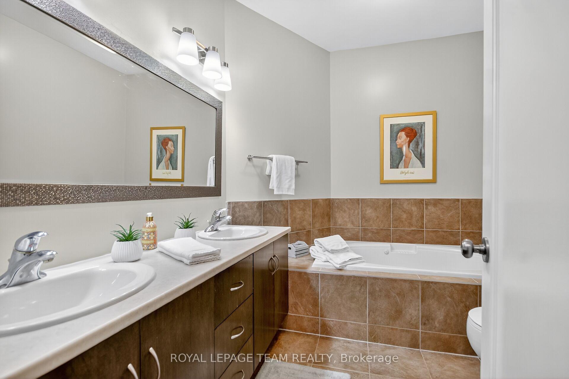 Photo 21 of 46 Turtle Point Private, Ottawa, Kanata - Morgan's Grant/South March — HOMEH
