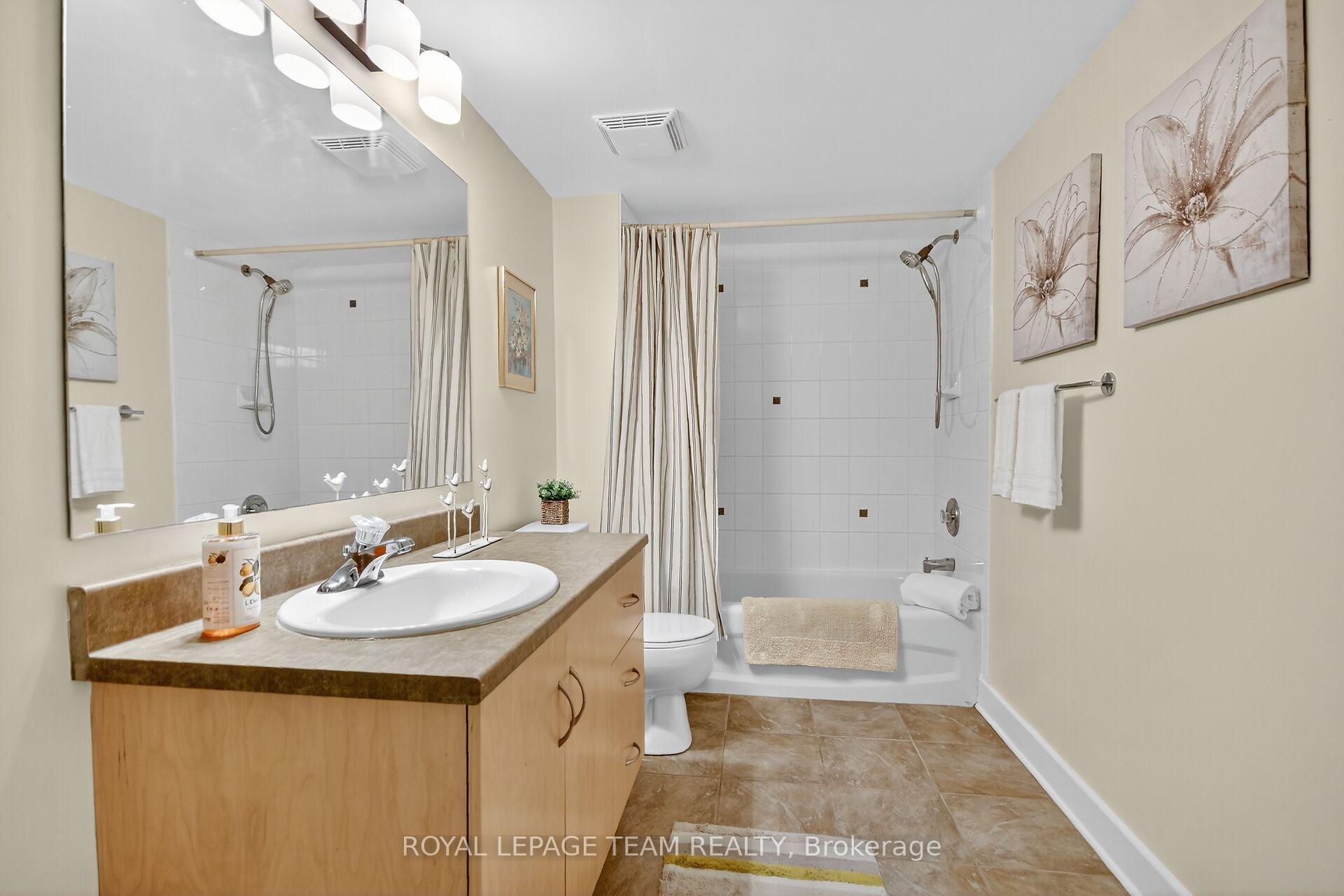 Photo 35 of 46 Turtle Point Private, Ottawa, Kanata - Morgan's Grant/South March — HOMEH