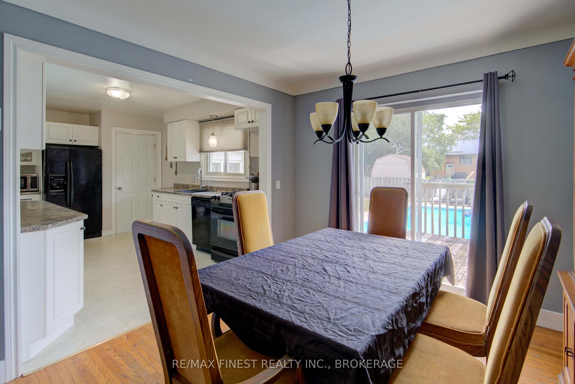 Photo 14 of 87 Oxford Crescent, Loyalist, Amherstview — HOMEH