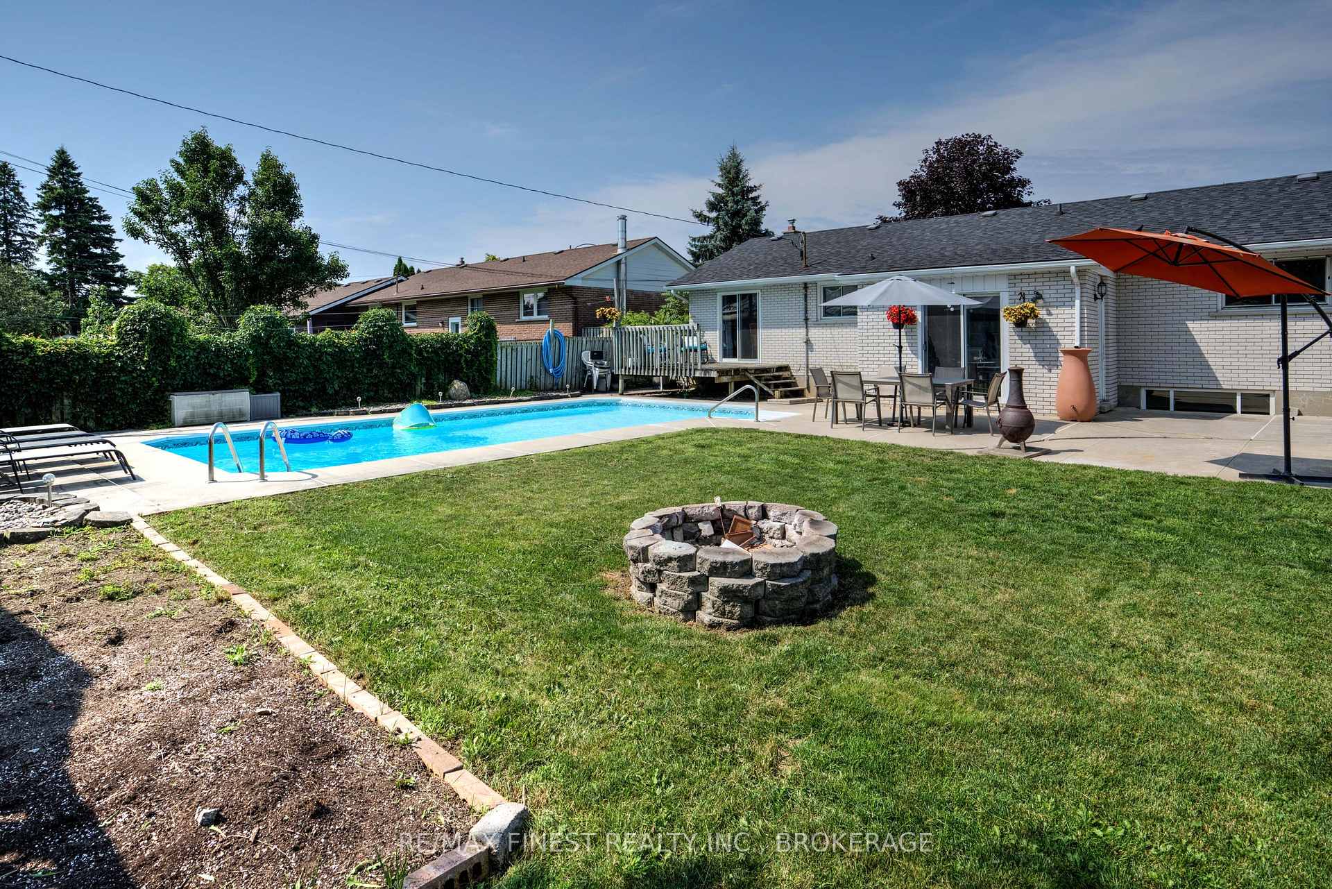 Photo 34 of 87 Oxford Crescent, Loyalist, Amherstview — HOMEH