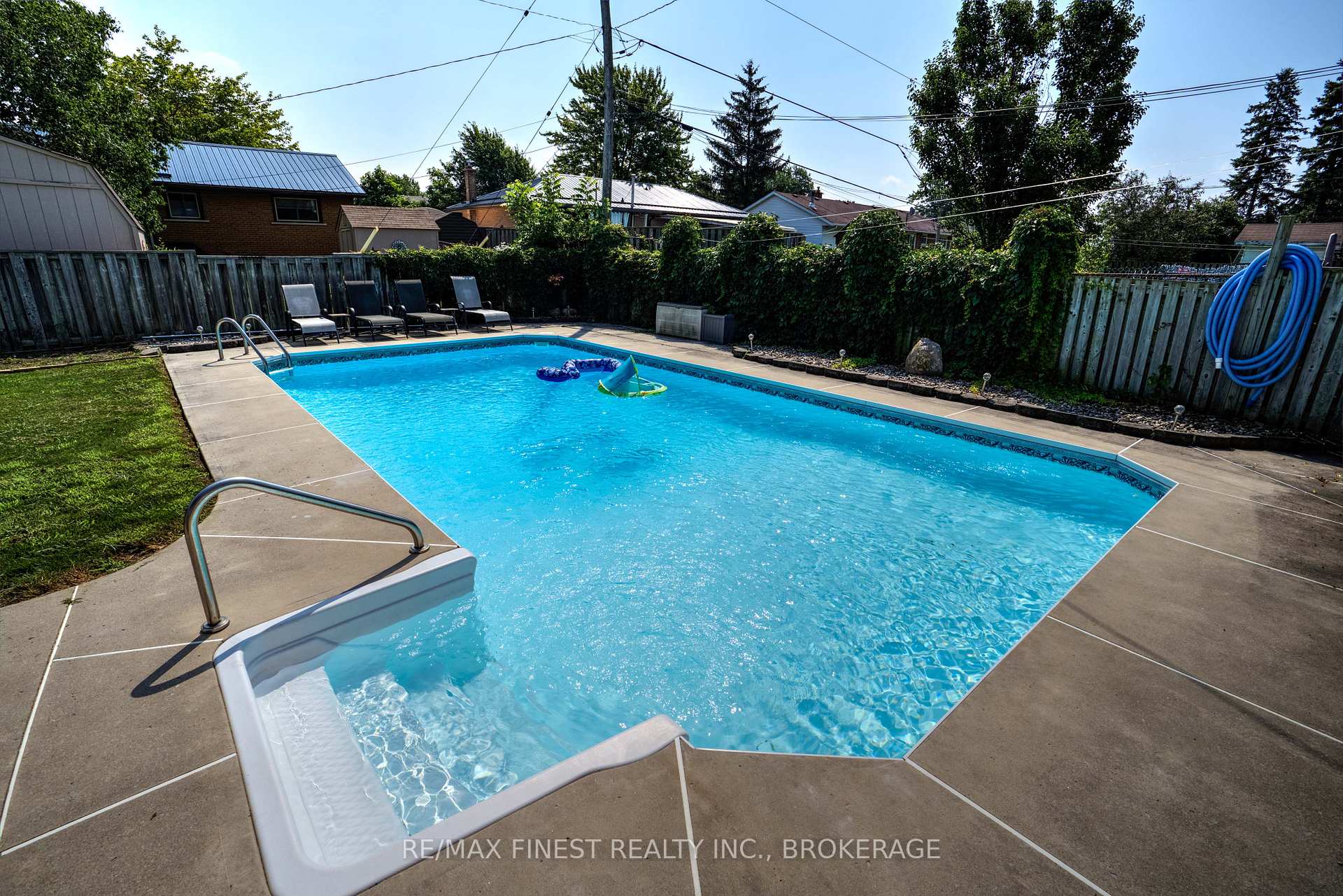 Photo 38 of 87 Oxford Crescent, Loyalist, Amherstview — HOMEH