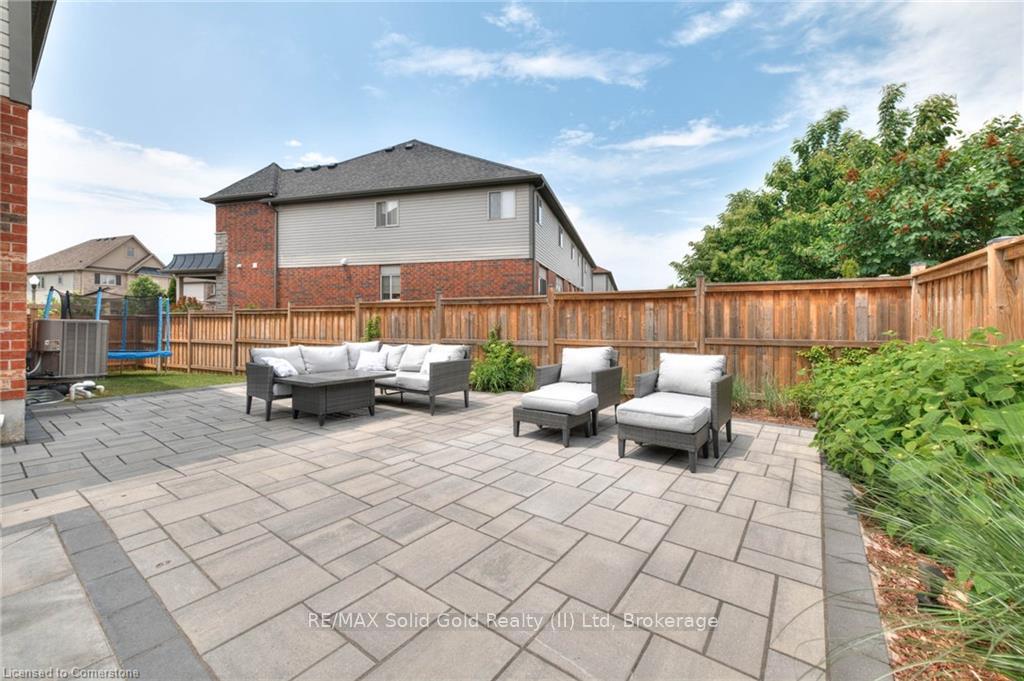 Photo 18 of 129 Coopershawk Street, Kitchener — HOMEH