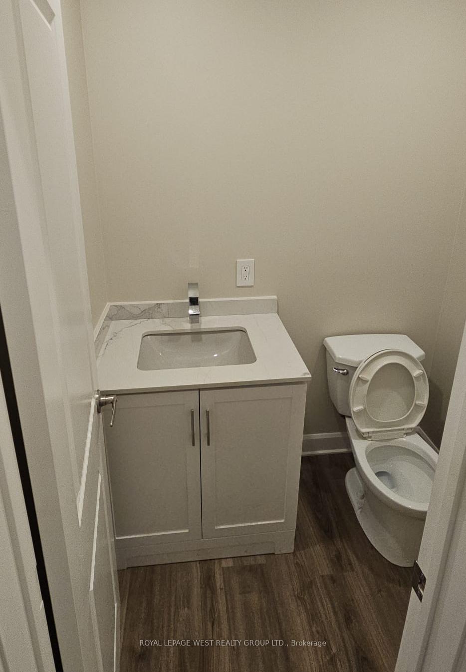 Photo 5 of 13 Highland Avenue, Hamilton, Crown Point — HOMEH