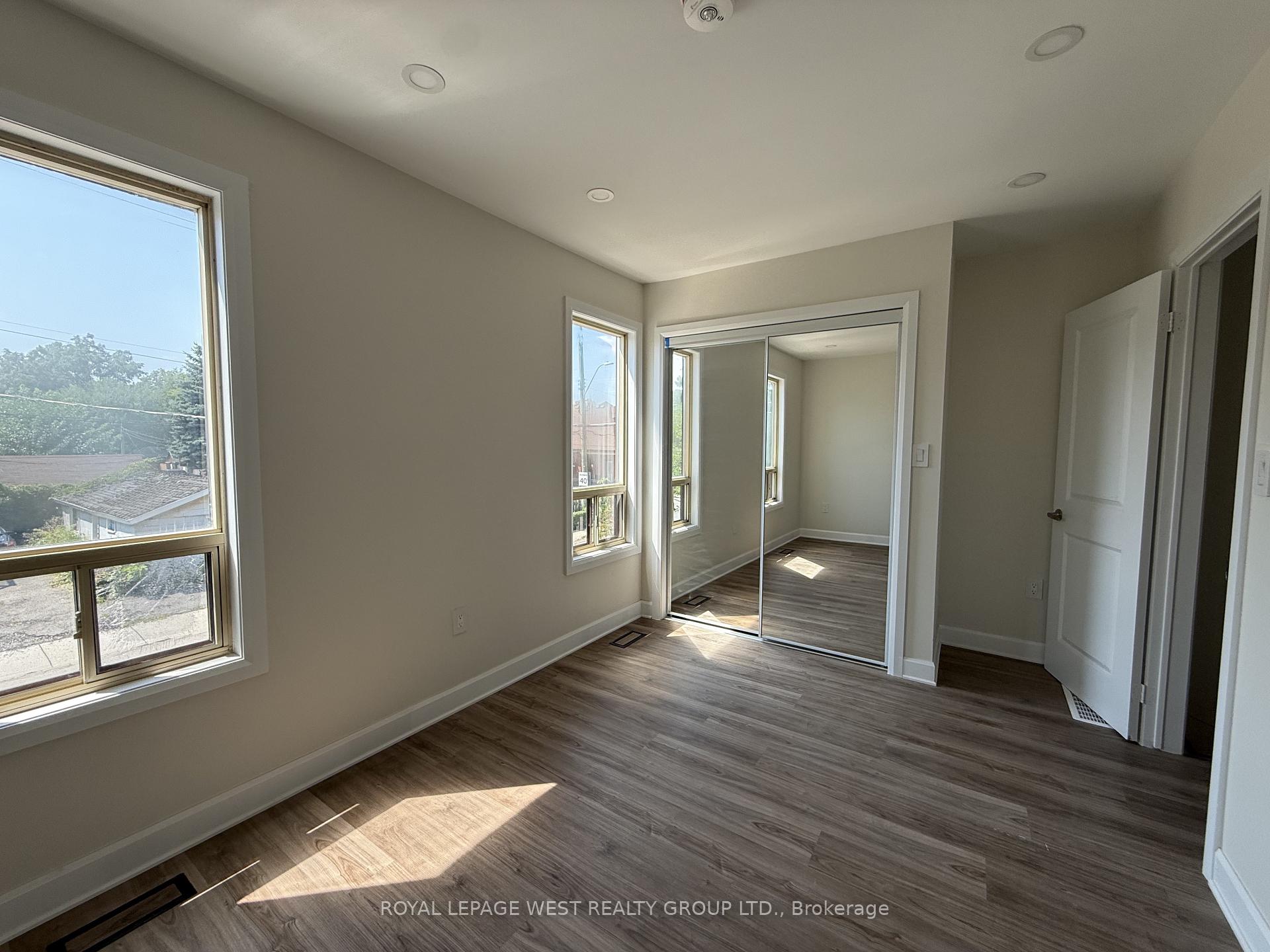 Photo 7 of 13 Highland Avenue, Hamilton, Crown Point — HOMEH
